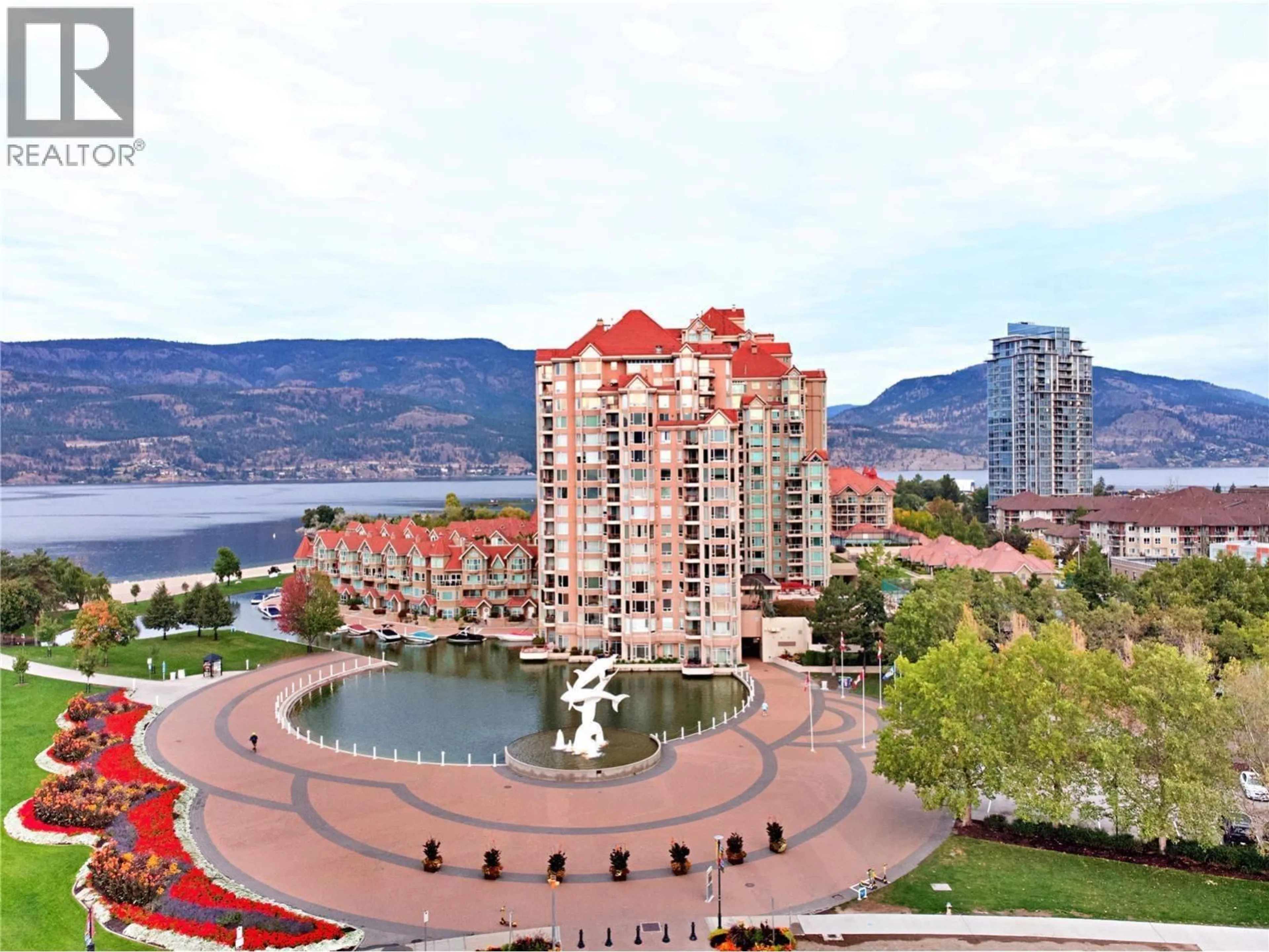 Patio, water/lake/river/ocean view for 302 - 1160 SUNSET DRIVE, Kelowna British Columbia V1Y9P7