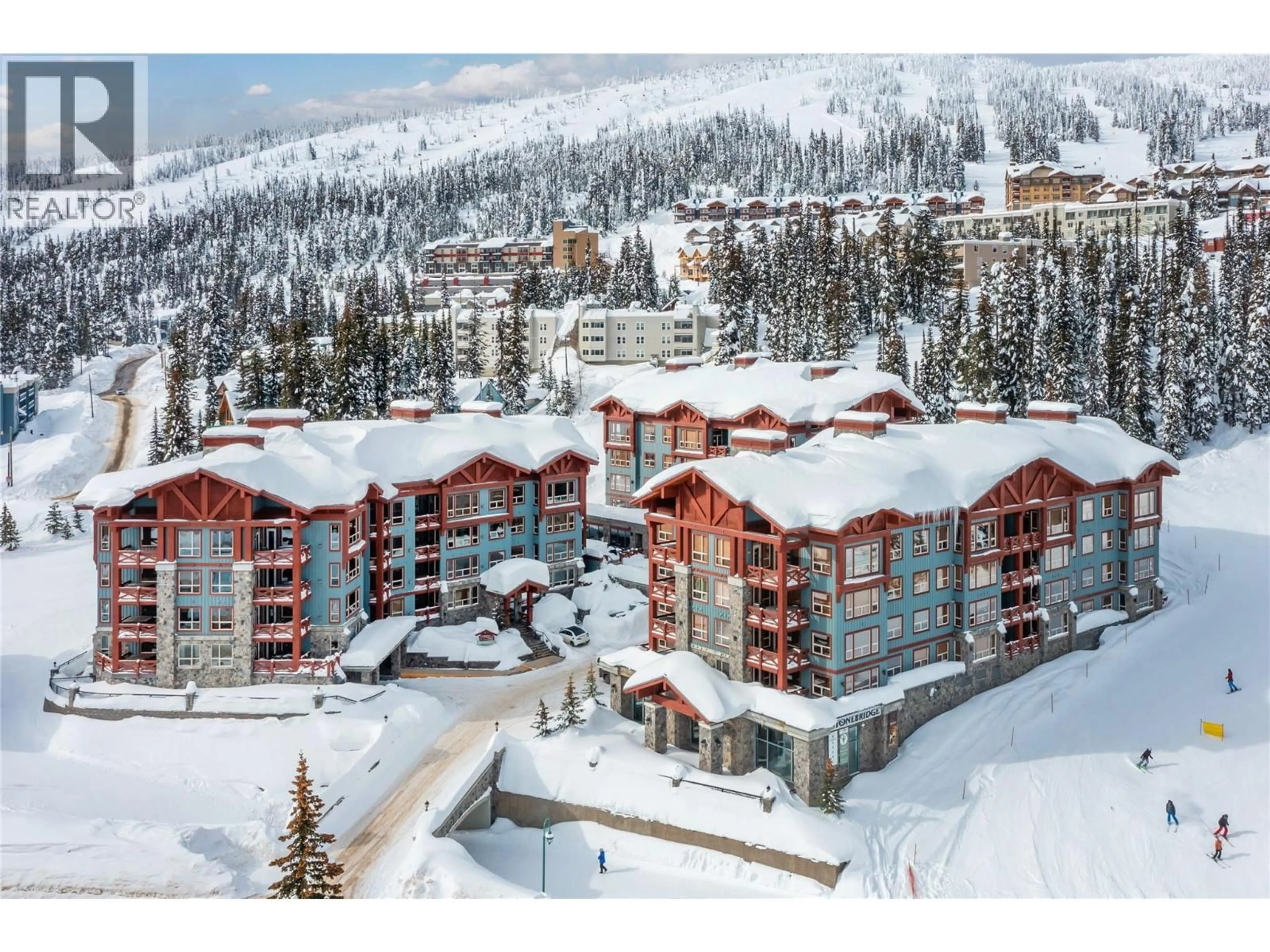 A pic from outside/outdoor area/front of a property/back of a property/a pic from drone, mountain view for 201 - 5259 BIG WHITE ROAD, Big White British Columbia V1P1P3