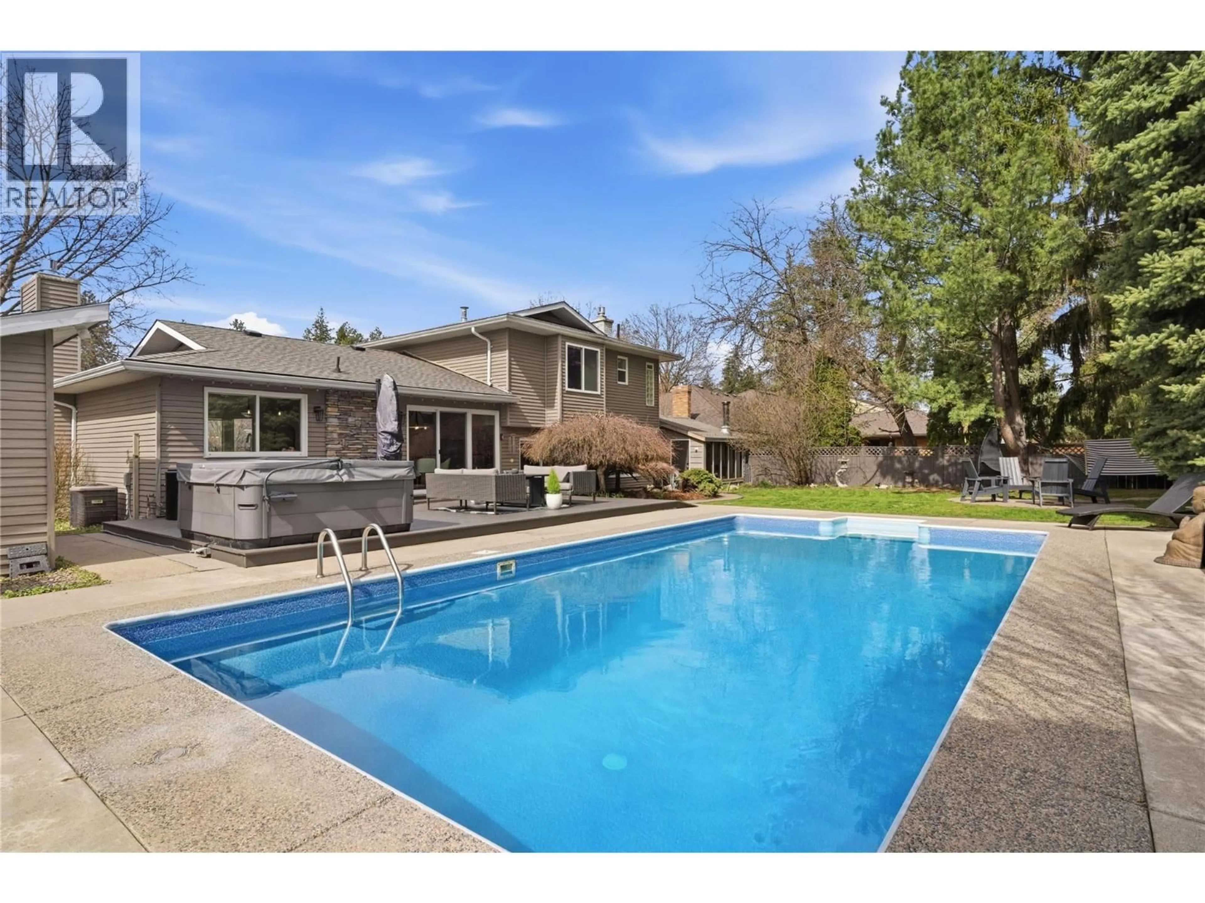Pool for 4337 DUNVEGAN COURT, Kelowna British Columbia V1W2L6