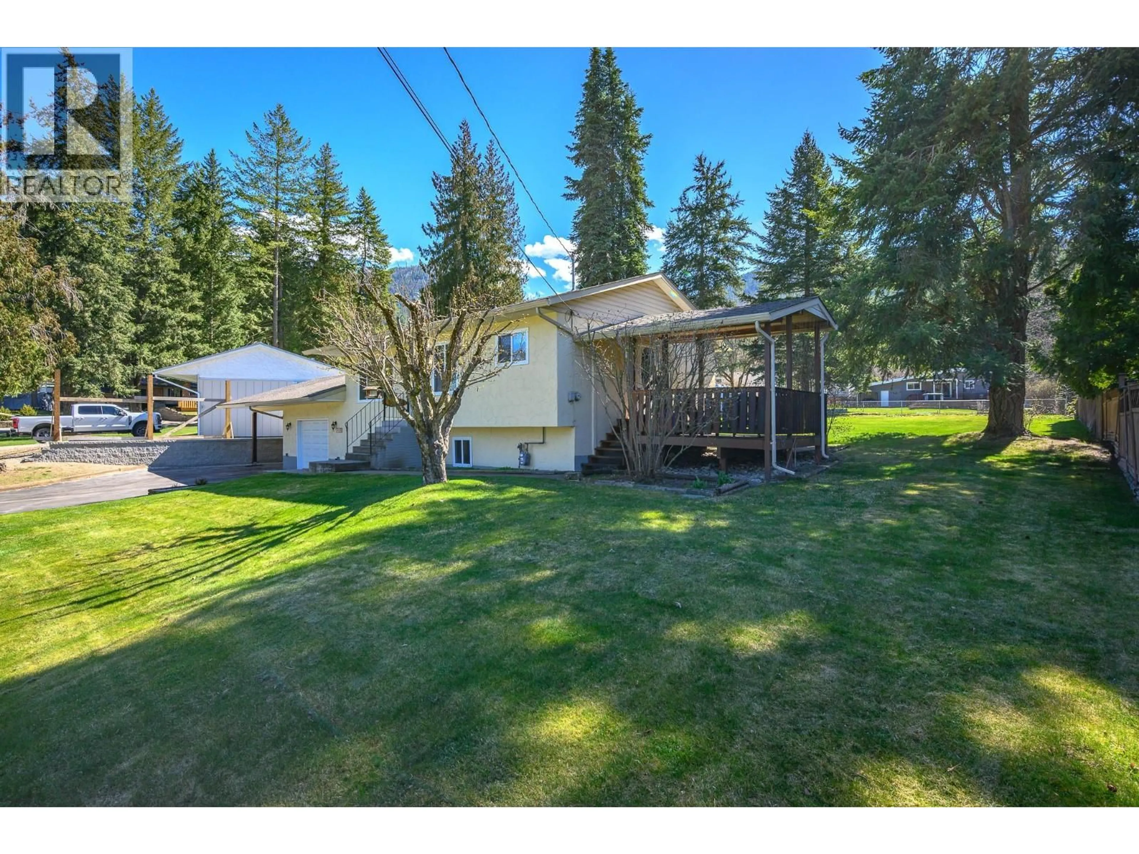 A pic from outside/outdoor area/front of a property/back of a property/a pic from drone, unknown for 3415 LOCKHART DRIVE, Spallumcheen British Columbia V4Y0S8