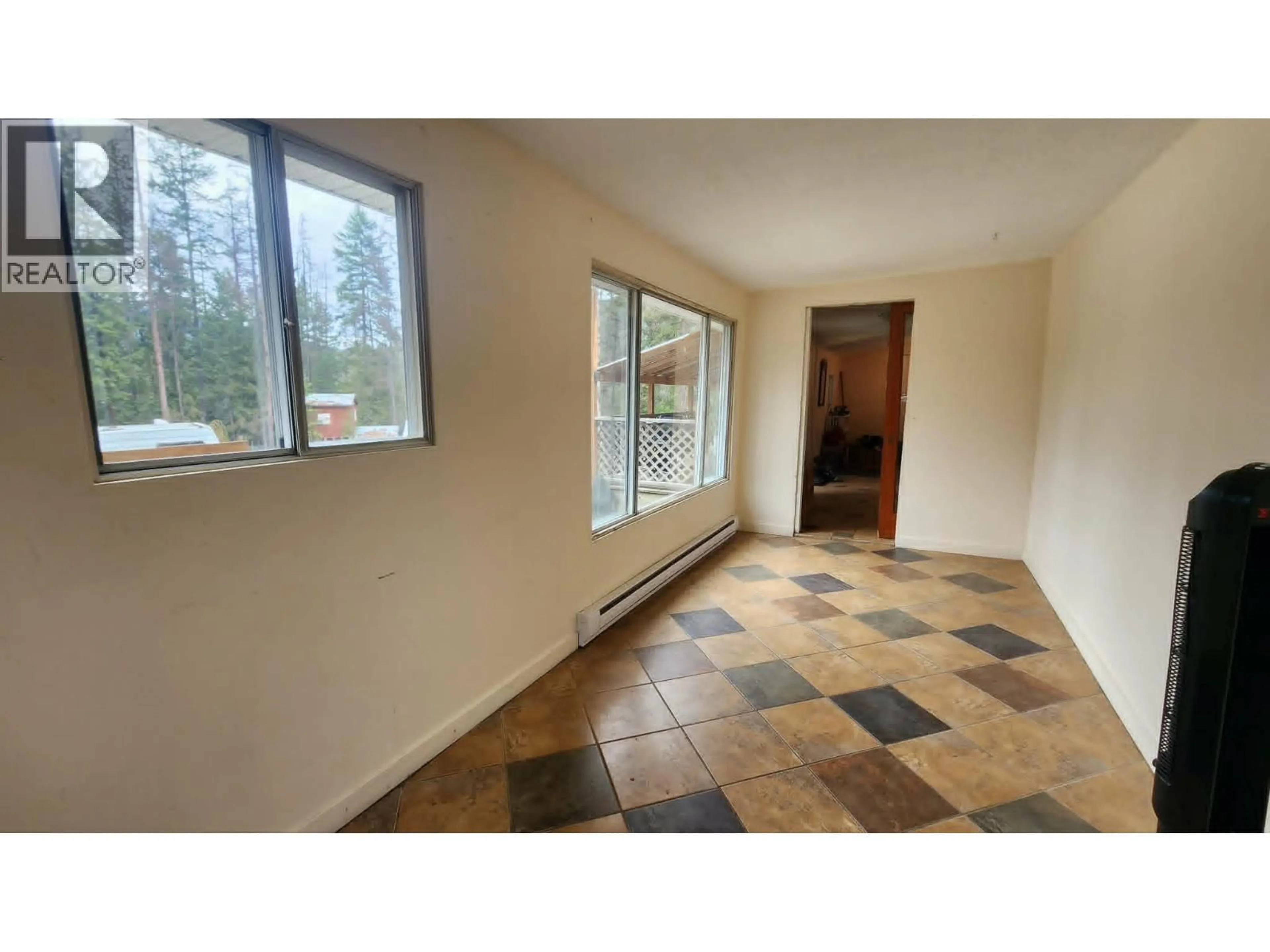 A pic of a room for 12 SPECHT ROAD, Cherryville British Columbia V0E2G3