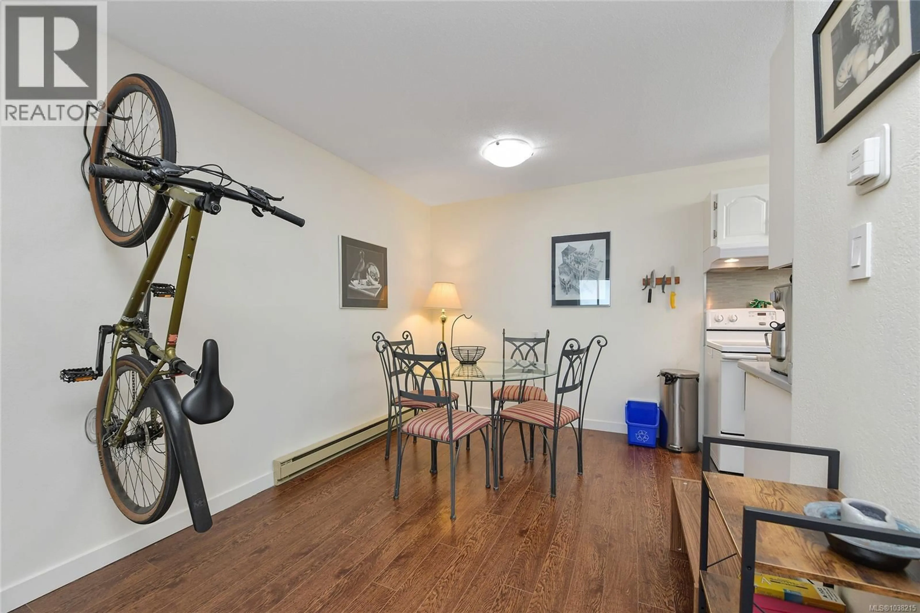 A pic of a room for 7 - 848 ESQUIMALT ROAD, Esquimalt British Columbia V9A6W9