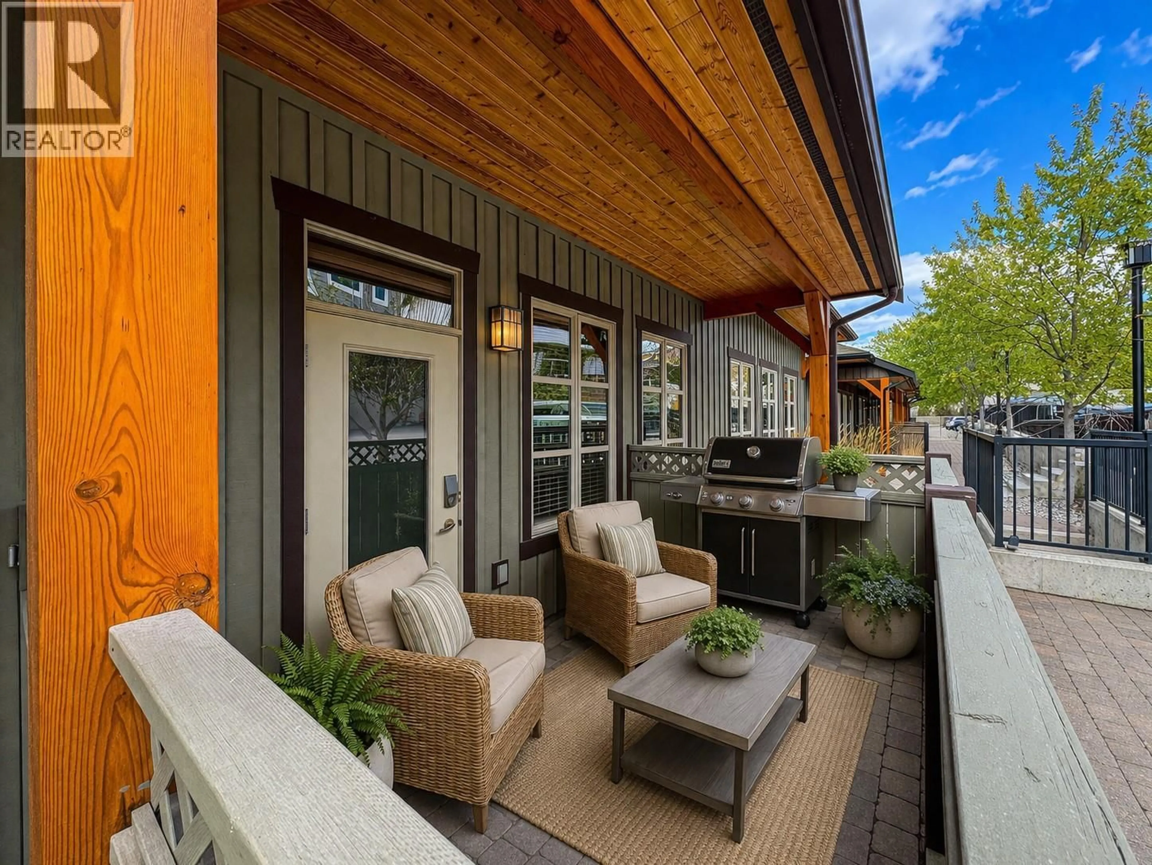 Patio, street for 207 - 901 7TH AVENUE, Invermere British Columbia V0A1K4