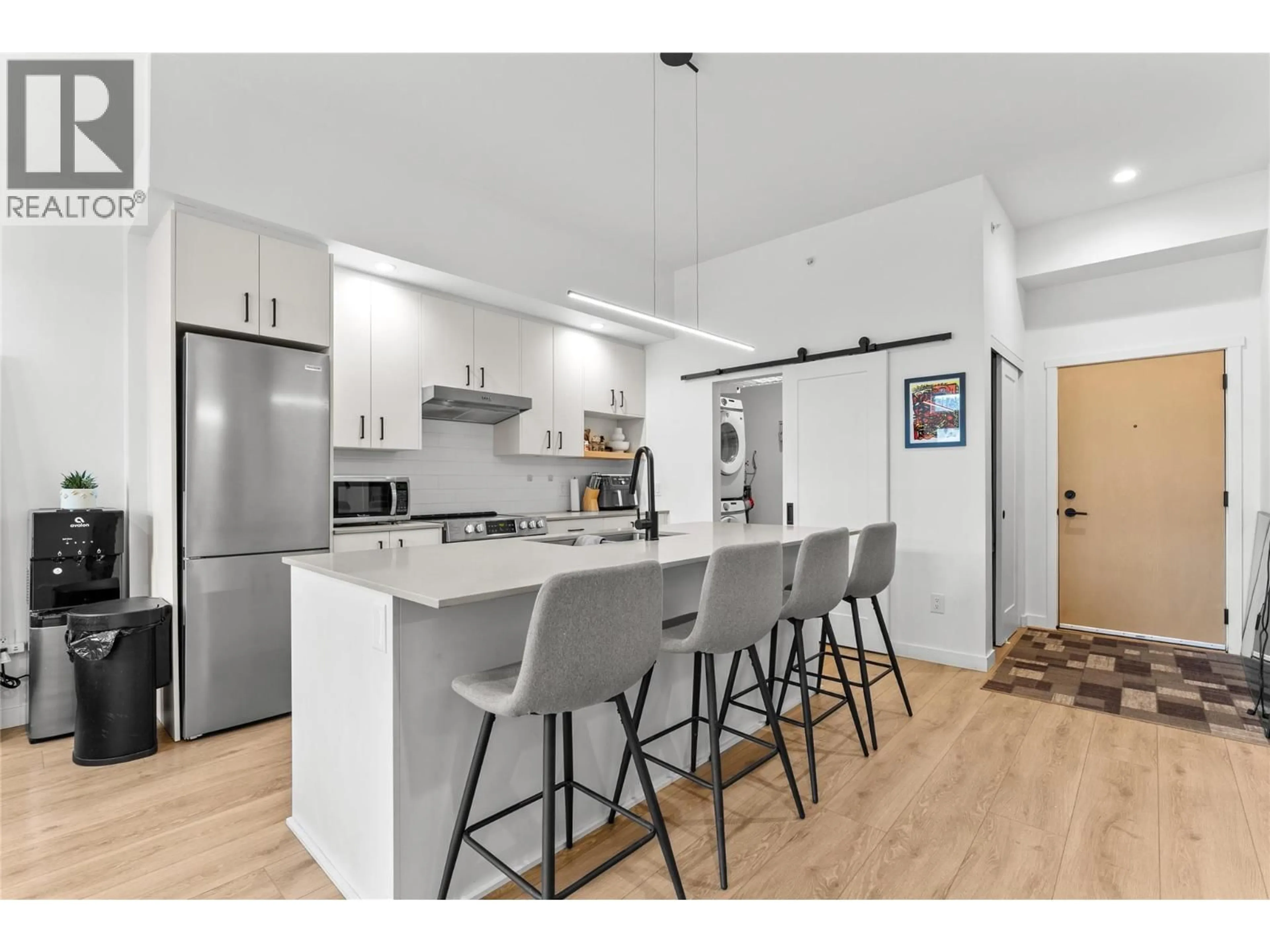 Open concept kitchen, unknown for 609 - 660 CAWSTON AVENUE NORTH, Kelowna British Columbia V1Y2L1
