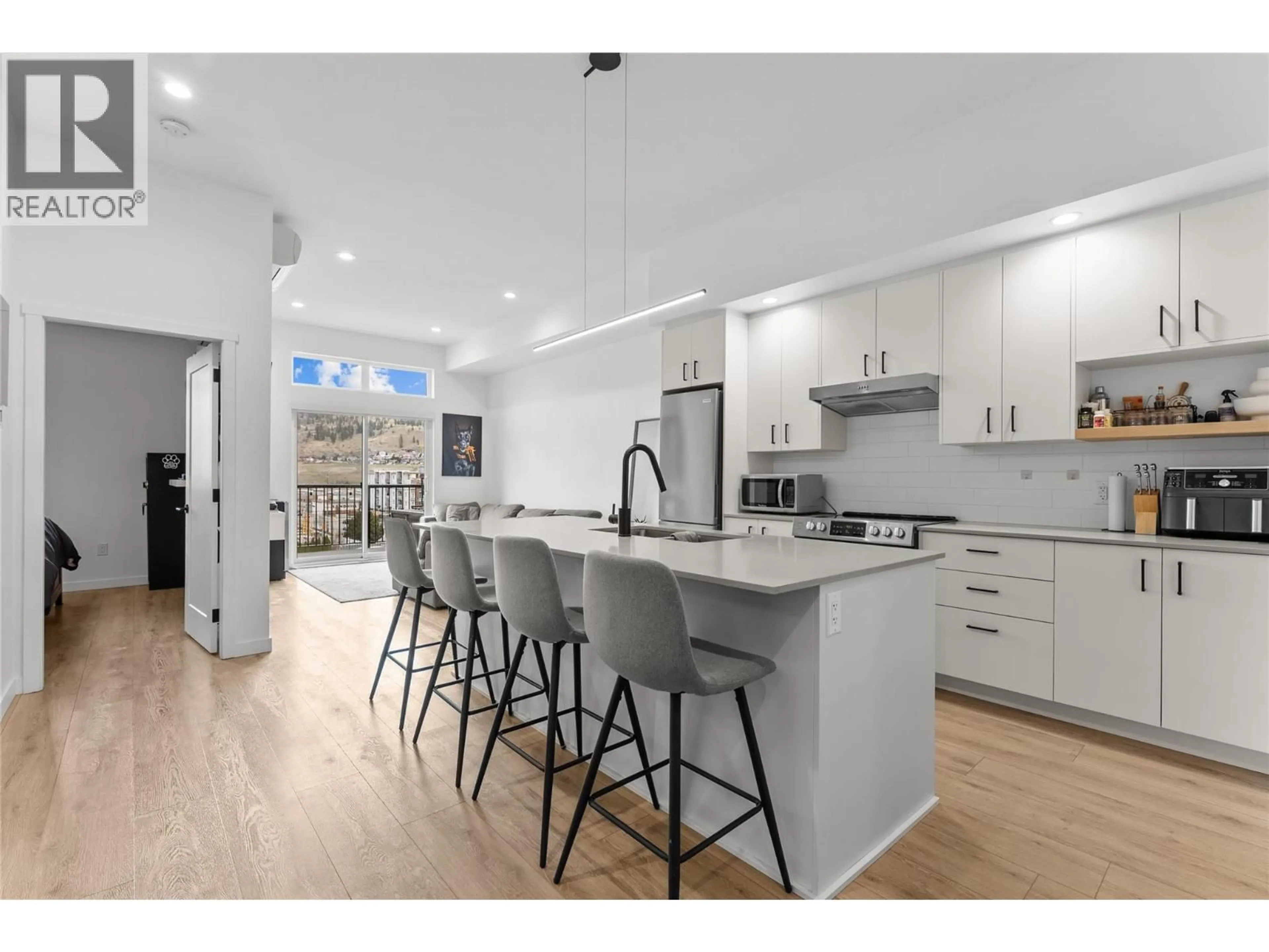 Open concept kitchen, unknown for 609 - 660 CAWSTON AVENUE NORTH, Kelowna British Columbia V1Y2L1