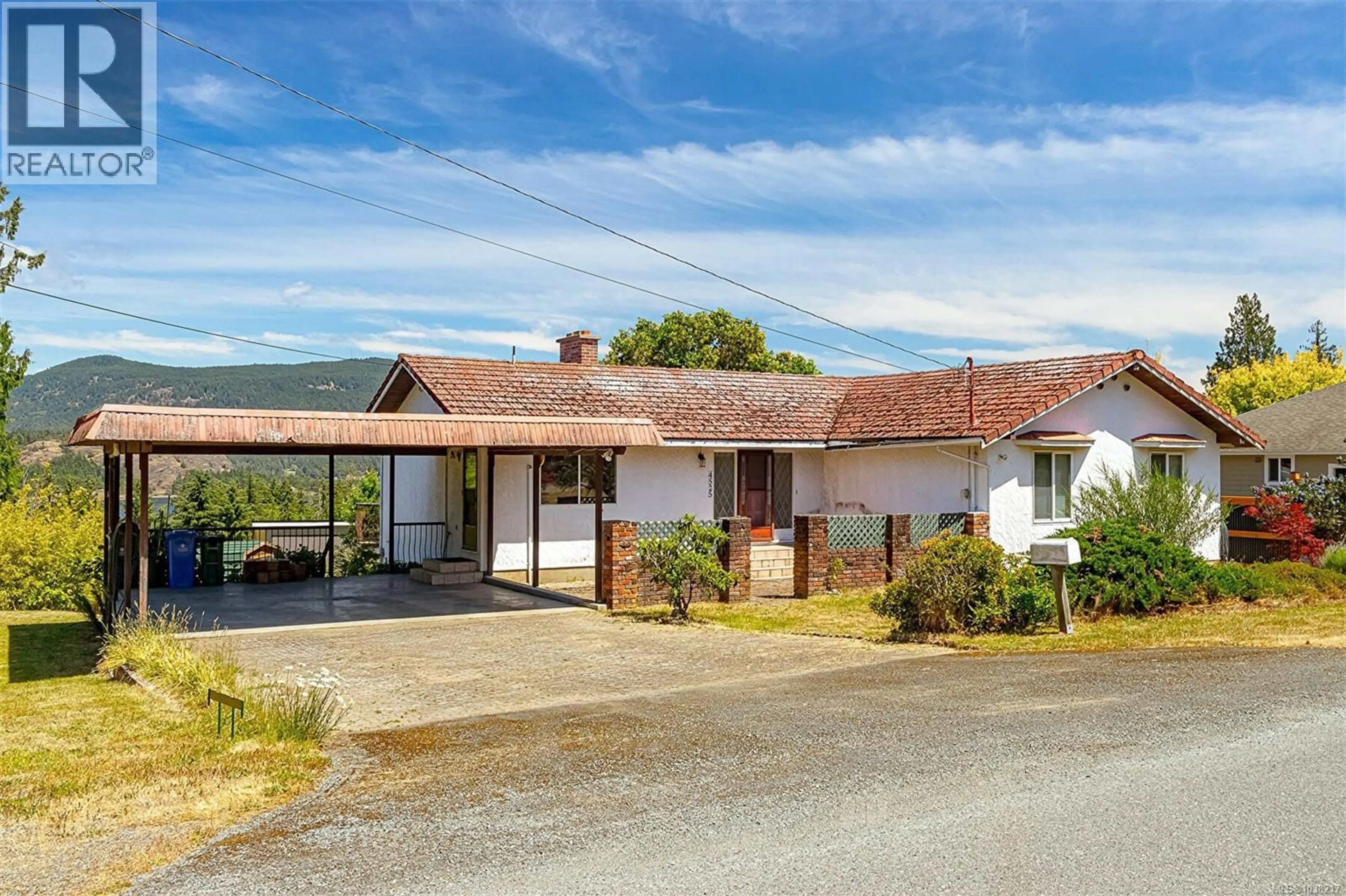 A pic from outside/outdoor area/front of a property/back of a property/a pic from drone, street for 4525 GREENBRIER ROAD, Cowichan Bay British Columbia V0R1L0
