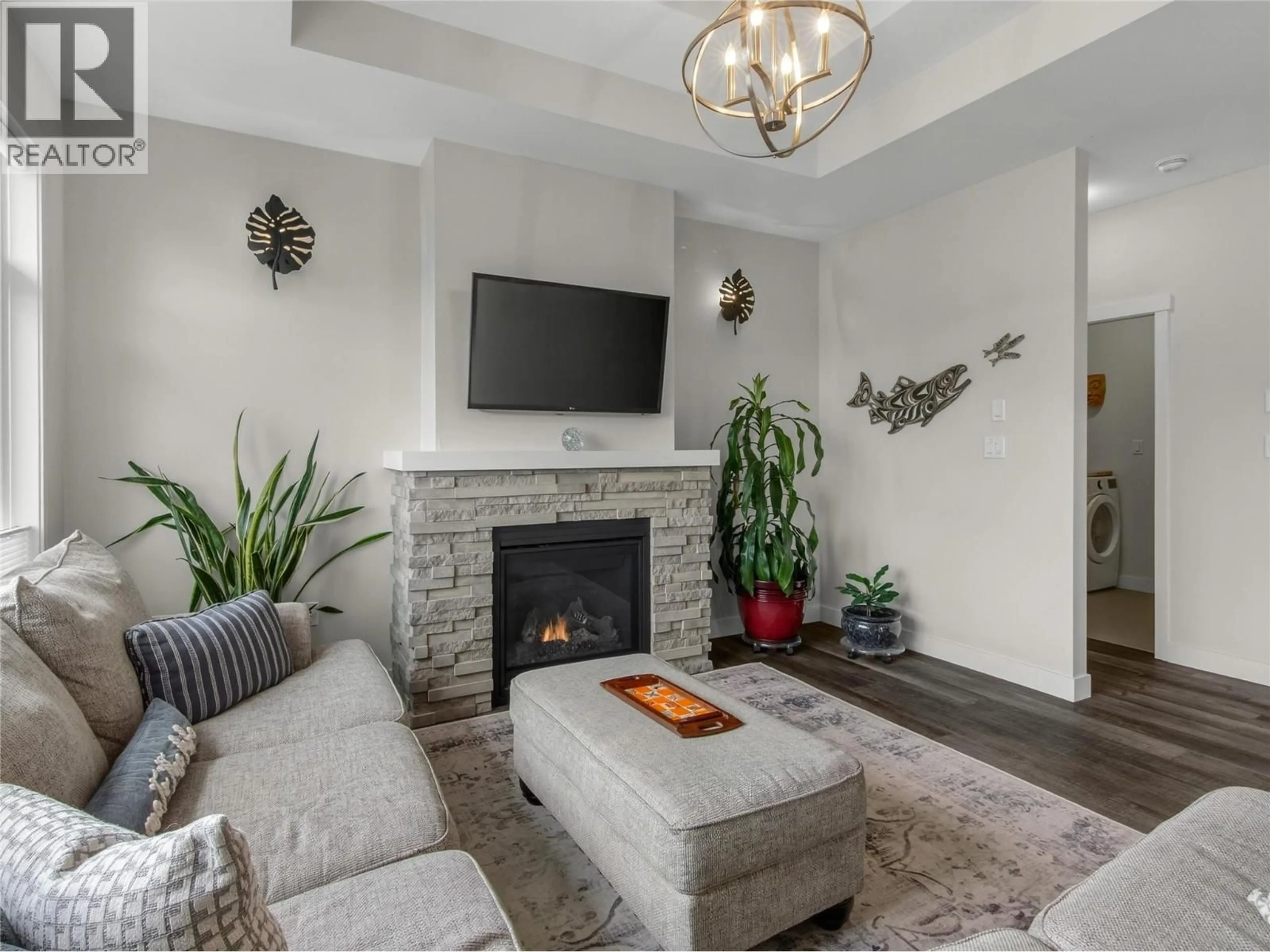 Living room with furniture, unknown for 136 SENDERO CRESCENT, Penticton British Columbia V2A0C3