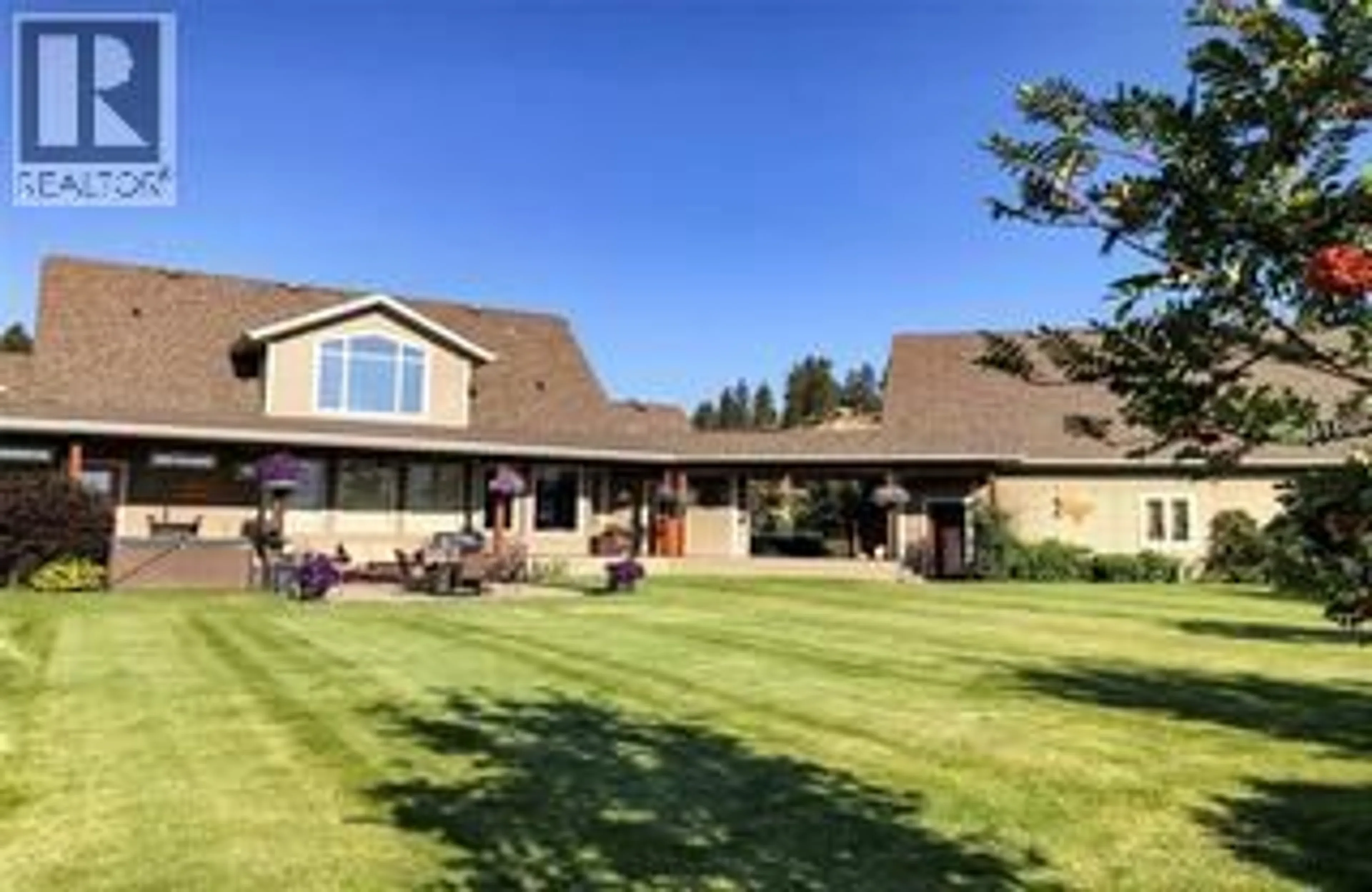 A pic from outside/outdoor area/front of a property/back of a property/a pic from drone, mountain view for 6240 NURSERY ROAD, Grand Forks British Columbia V0H1H9