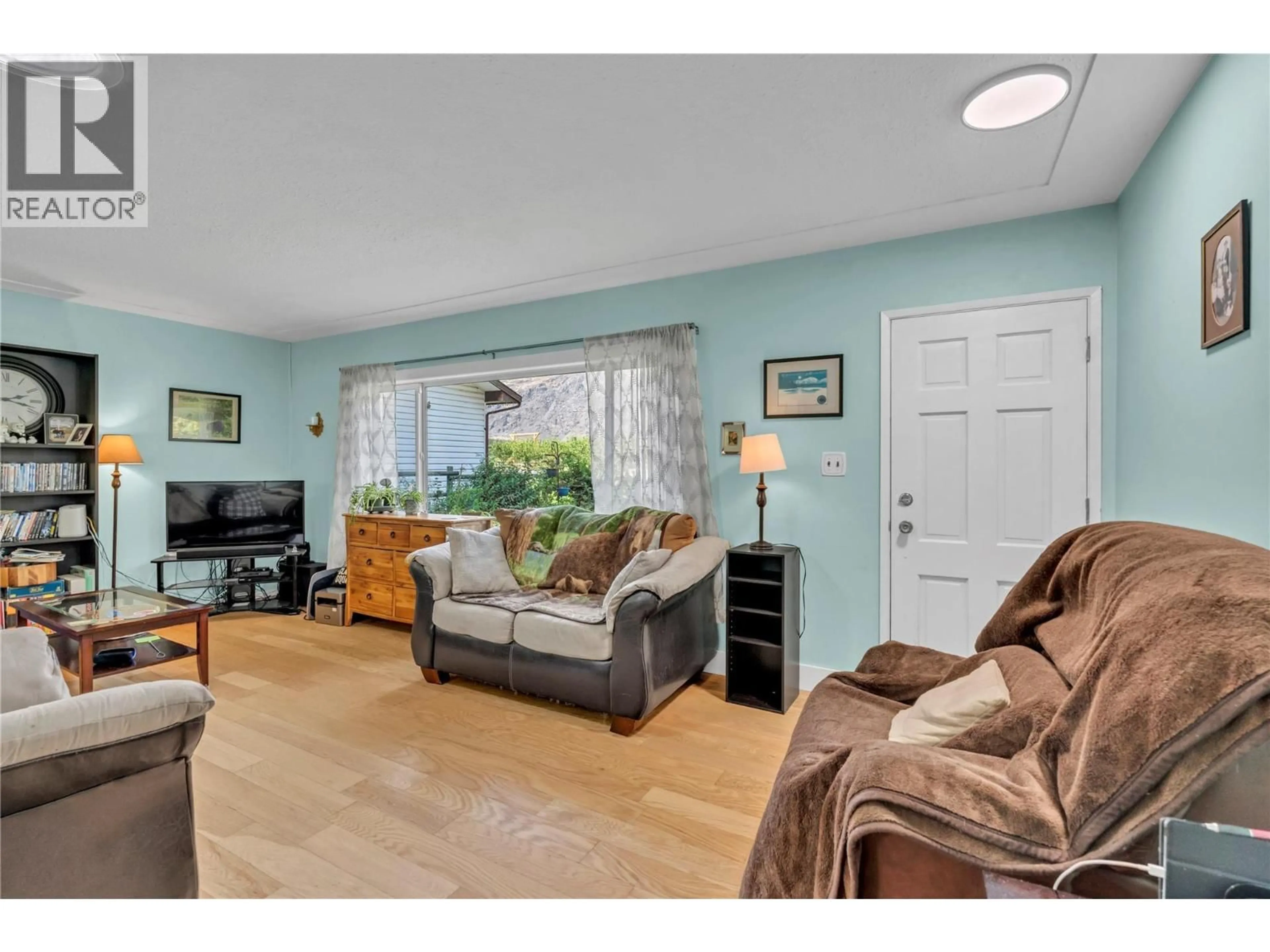 Living room with furniture, unknown for 2527 UPPER BENCH ROAD, Keremeos British Columbia V0X1N4