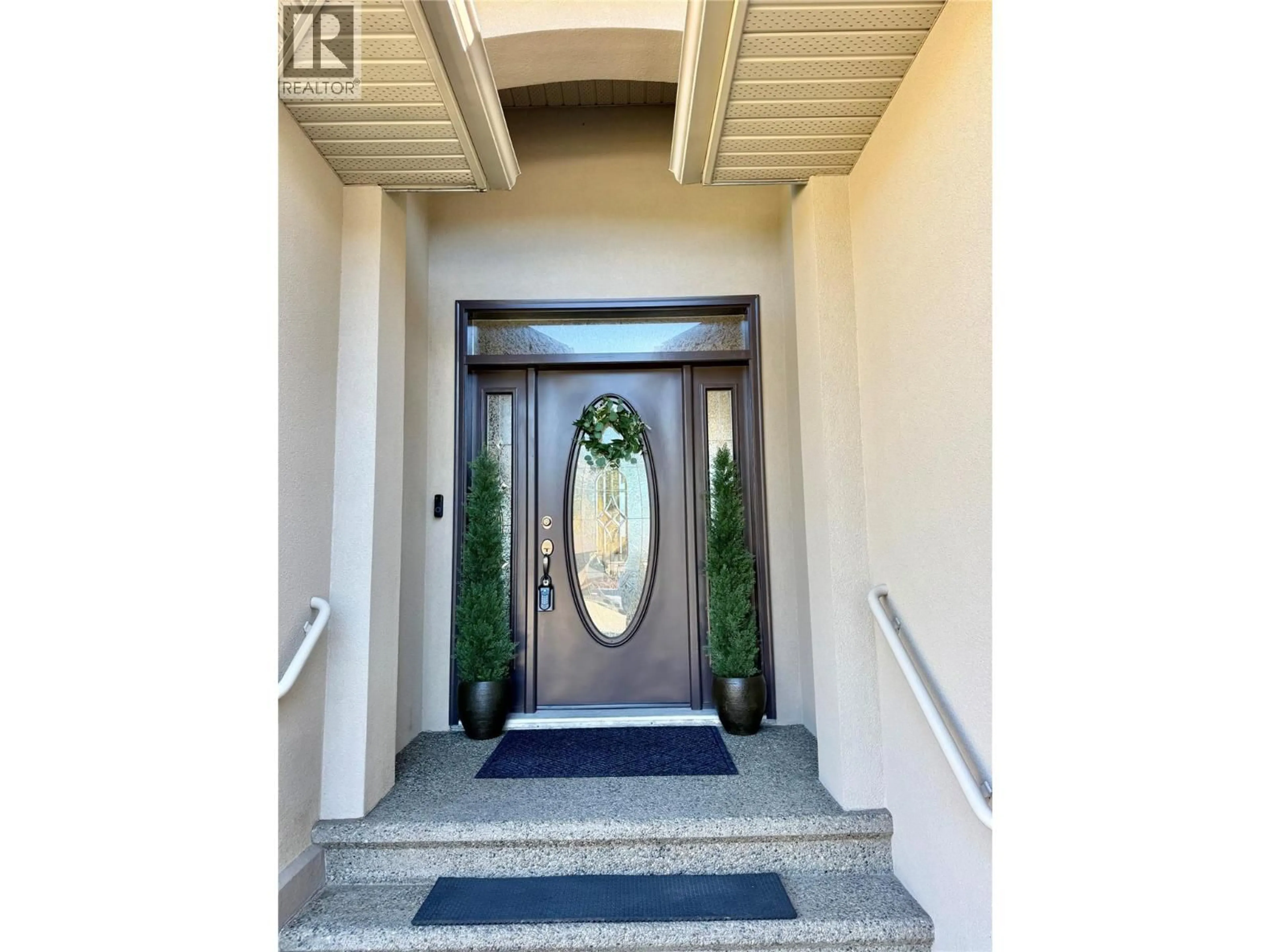 Indoor entryway for 7958 MCCALLUM VIEW DRIVE, Grand Forks British Columbia V0H1H2