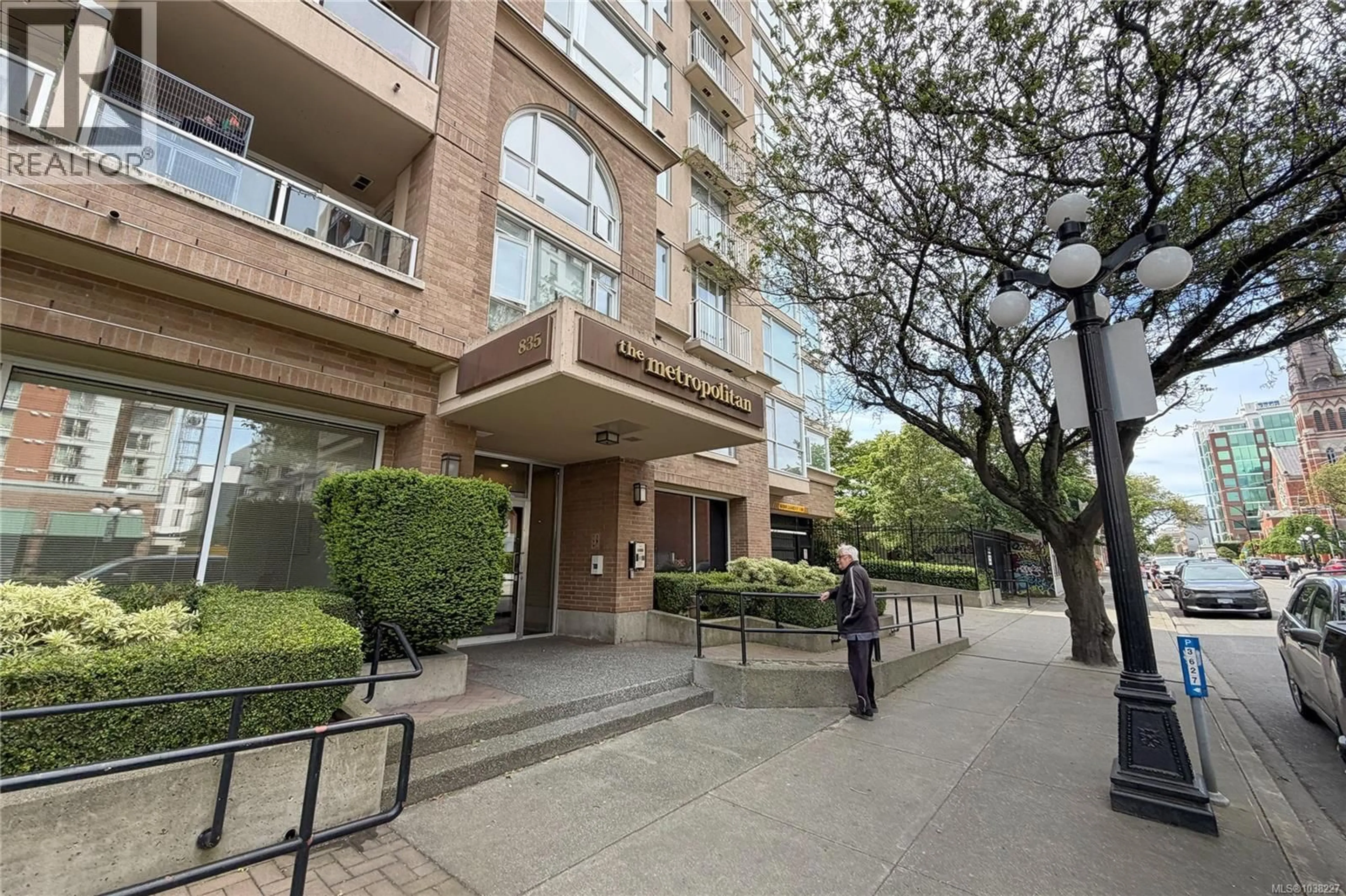 Unknown for 703 - 835 VIEW STREET, Victoria British Columbia V8W3W8