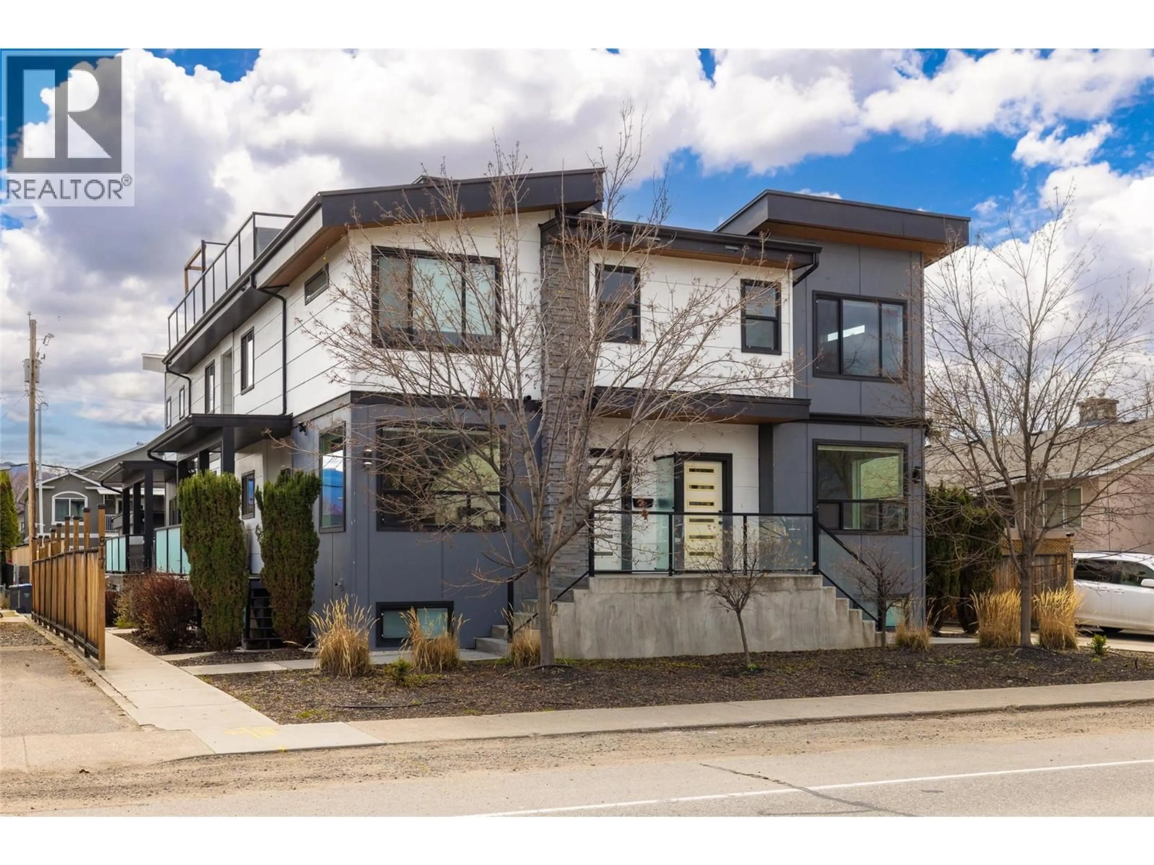 Home with brick exterior material, street for 815 ROSE AVENUE, Kelowna British Columbia V1Y5K3