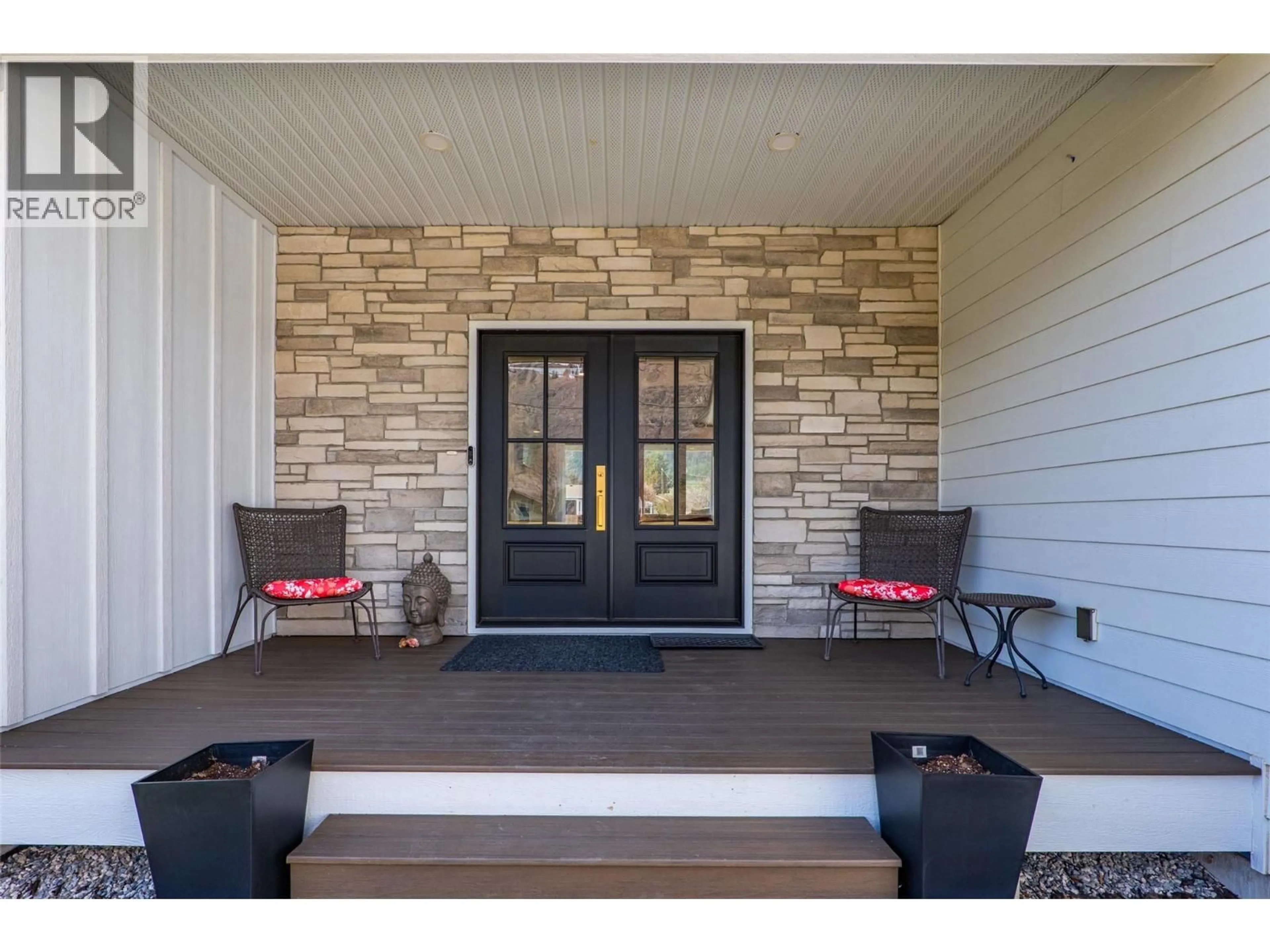 Indoor entryway for 204 CHETWYND DRIVE, Kamloops British Columbia V2H1L7