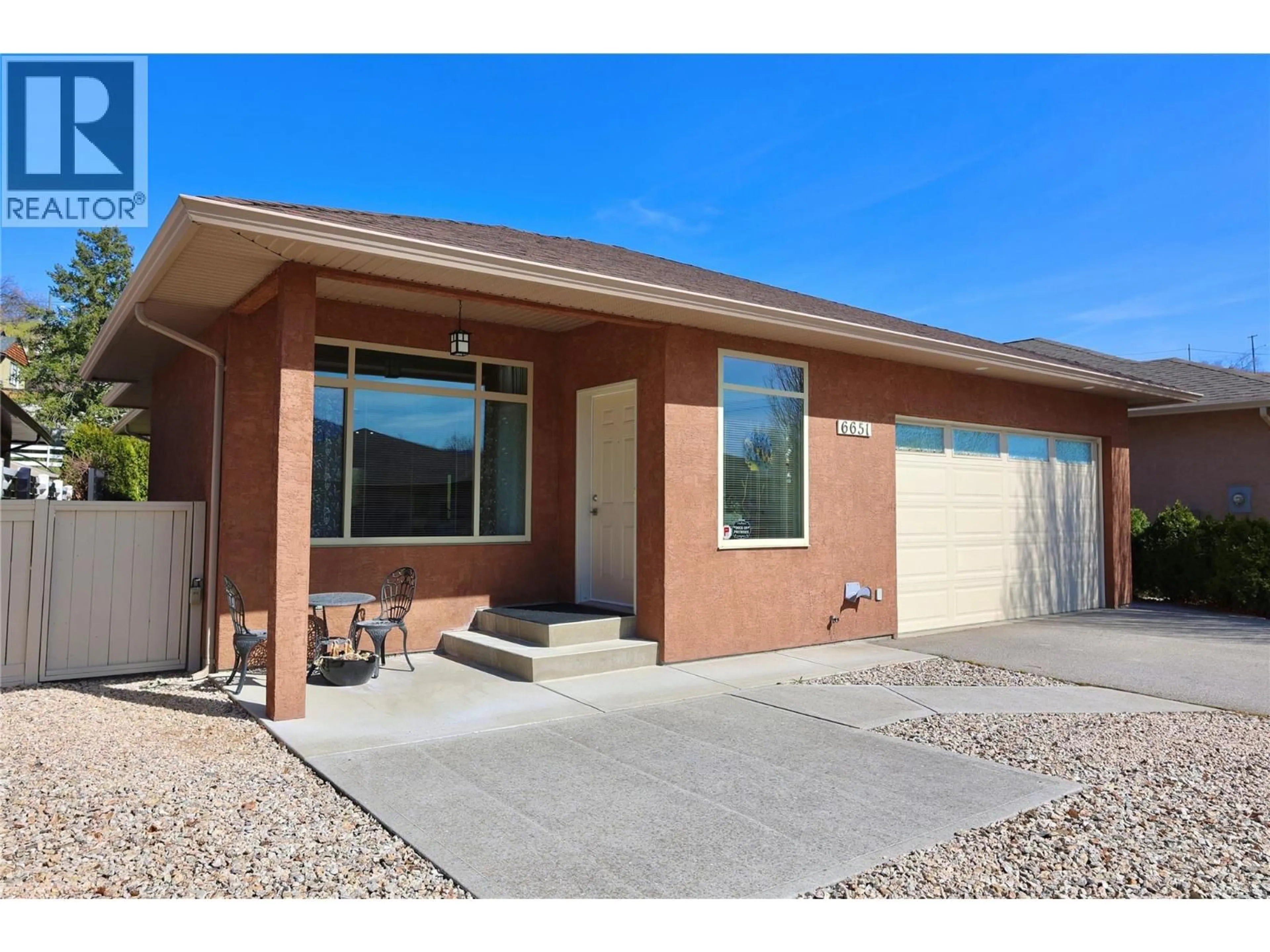 Home with brick exterior material, street for 6651 OXBOW CRESCENT, Oliver British Columbia V0H1T4