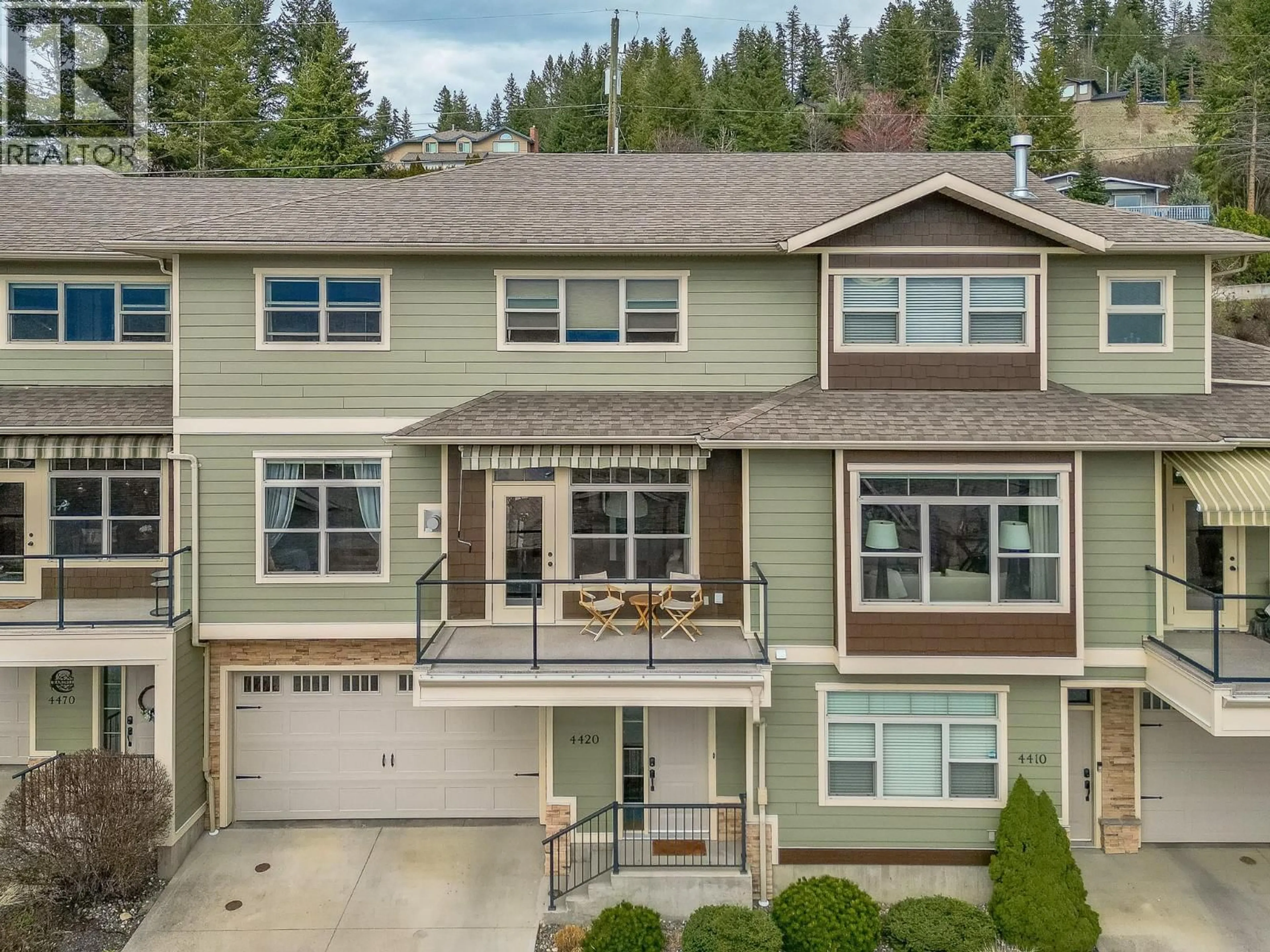 A pic from outside/outdoor area/front of a property/back of a property/a pic from drone, mountain view for 4420 14 STREET NORTHEAST, Salmon Arm British Columbia V1E1P9