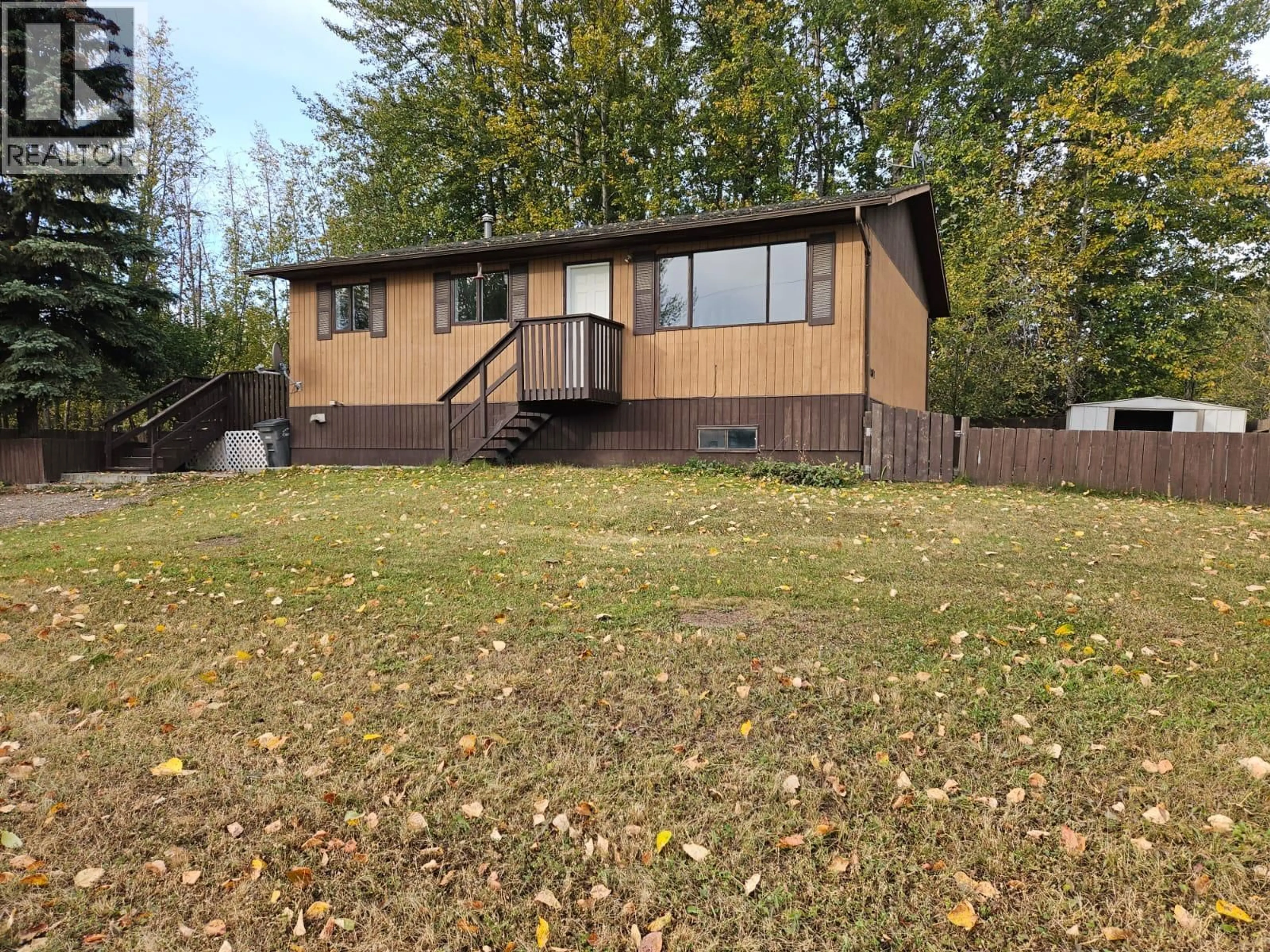 Home with vinyl exterior material, unknown for 4801 52 AVENUE SOUTHWEST, Chetwynd British Columbia V0C1J0