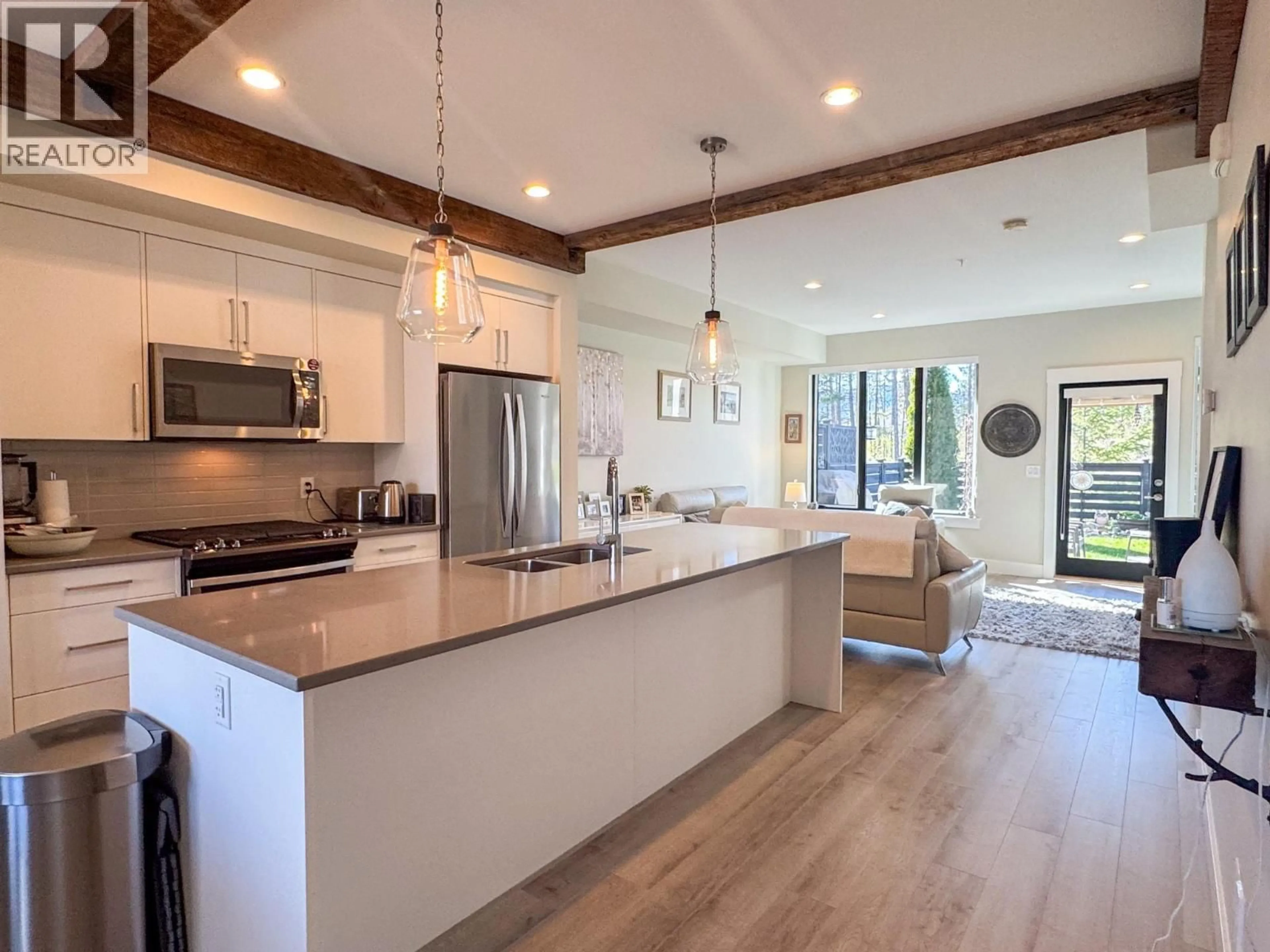 Open concept kitchen, unknown for 26 - 12798 LAKE HILL DRIVE, Lake Country British Columbia V4V2W5