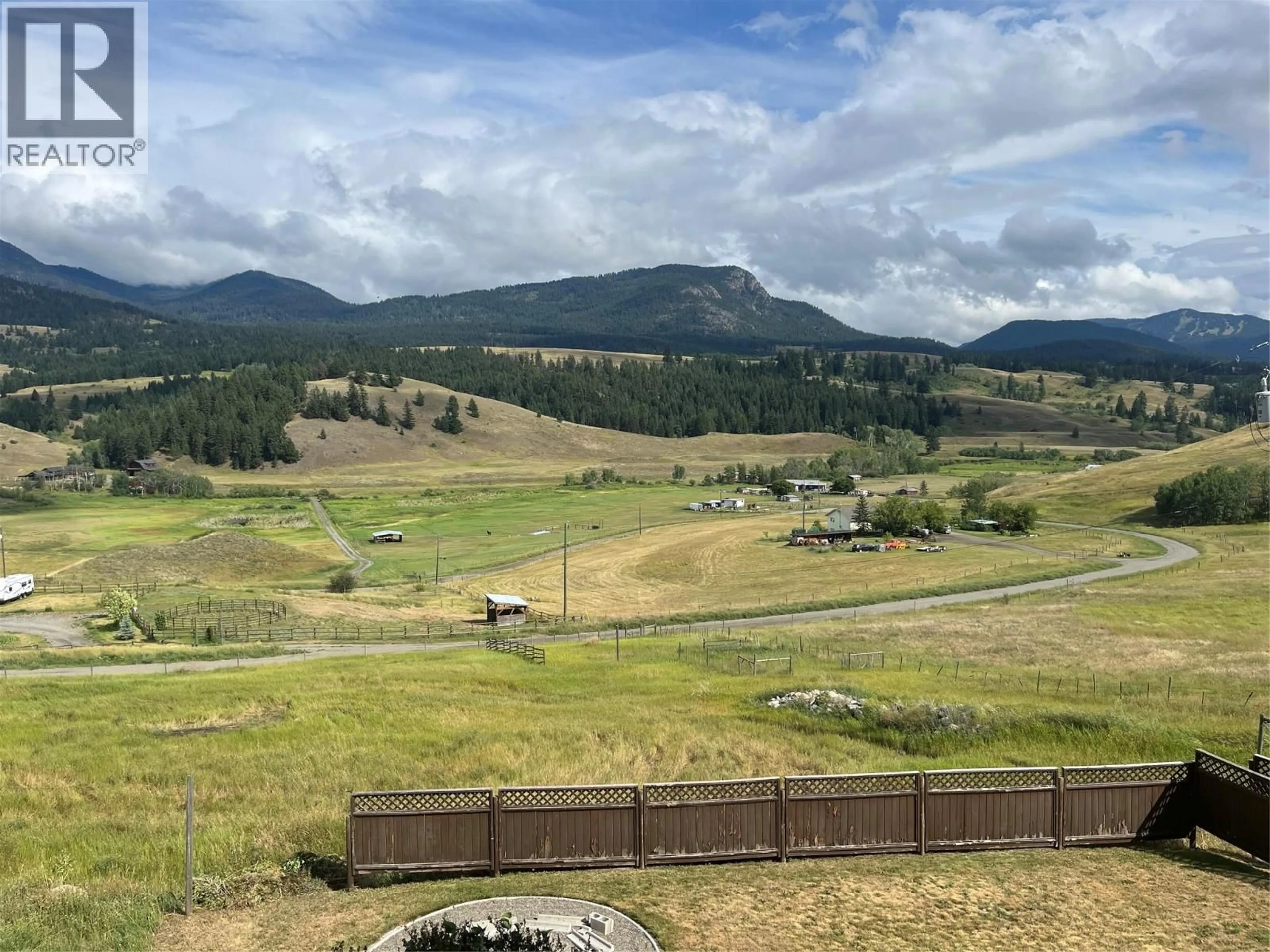 A pic from outside/outdoor area/front of a property/back of a property/a pic from drone, mountain view for 4425 STRAWBERRY HEIGHTS ROAD, Kamloops British Columbia V2H6C2