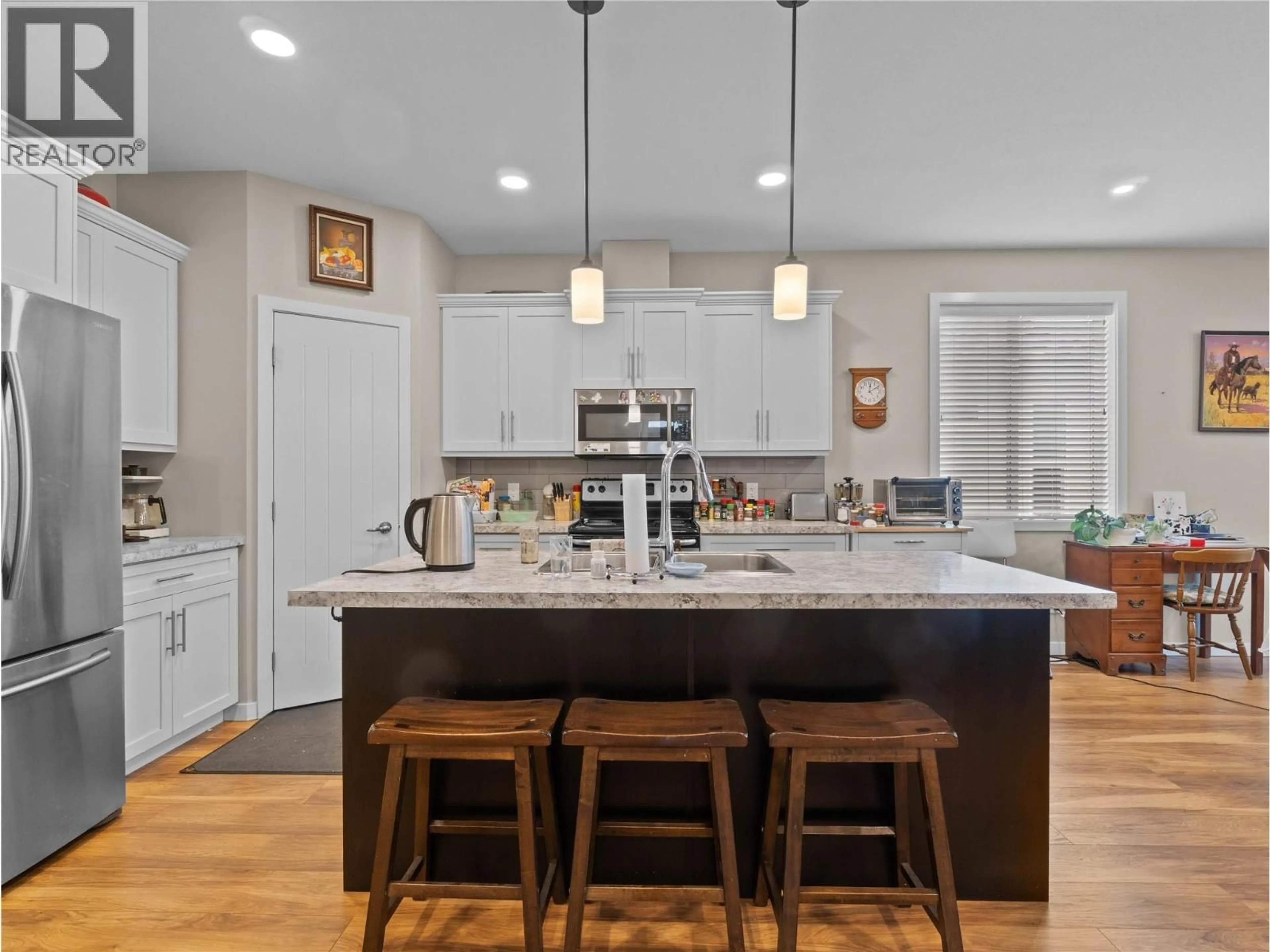 Open concept kitchen, unknown for 28 - 1611 10 STREET SOUTHWEST, Salmon Arm British Columbia V1E0C8