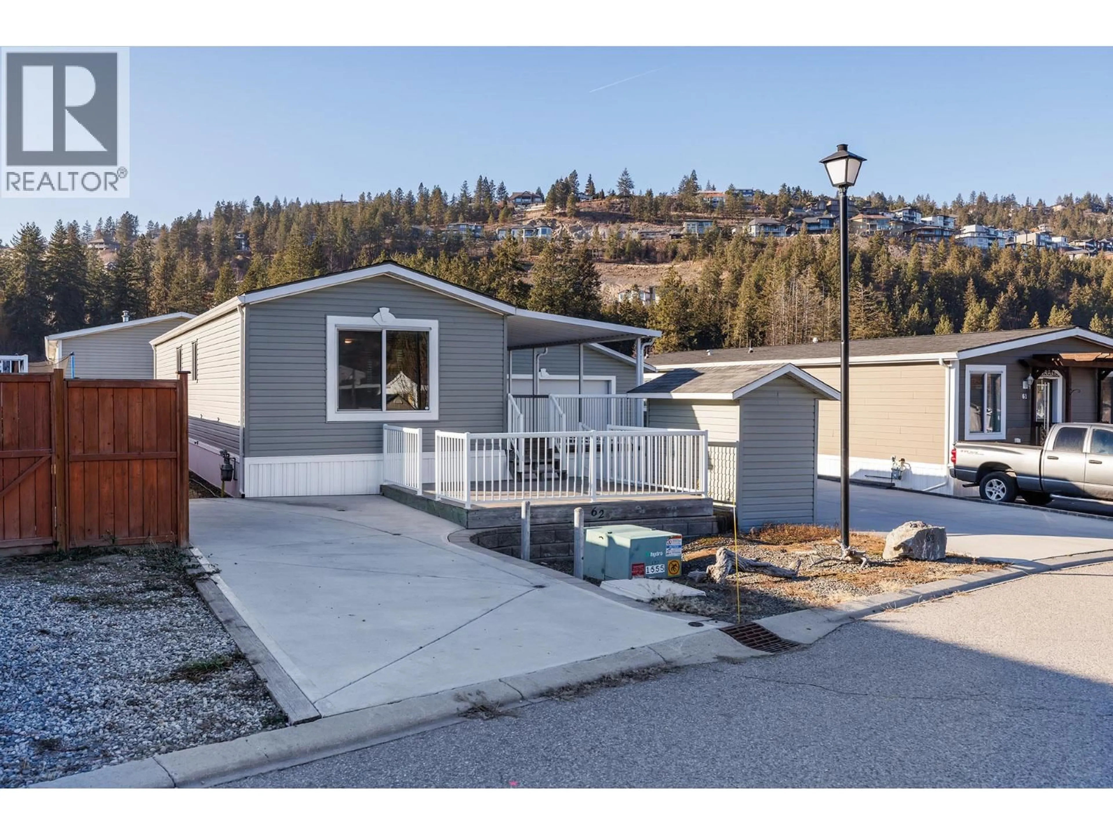 Home with vinyl exterior material, mountain view for 62 - 610 KATHERINE ROAD, Kelowna British Columbia V1Z3G2