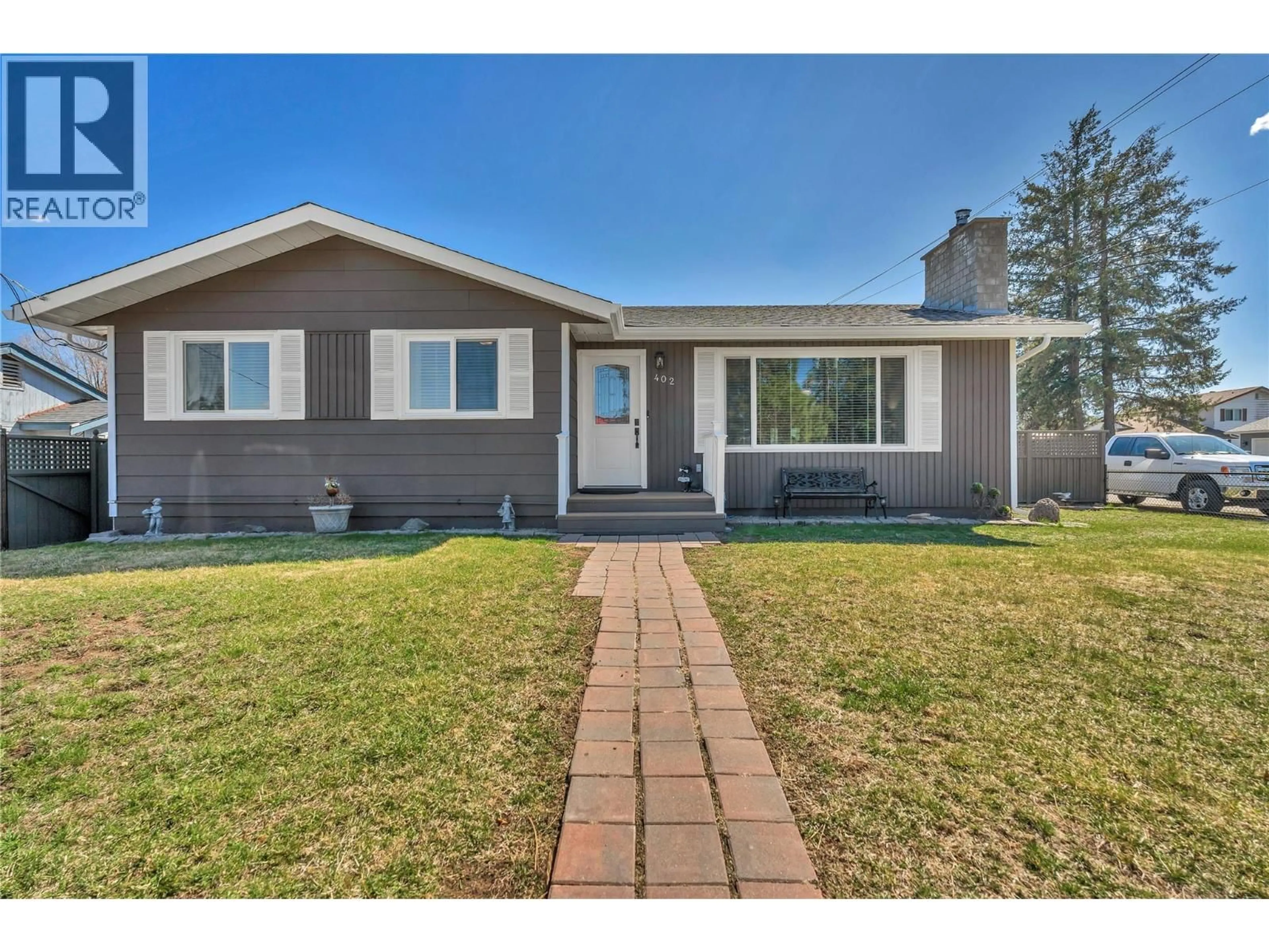 Home with vinyl exterior material, street for 402 BILLITER AVENUE, Princeton British Columbia V0X1W0