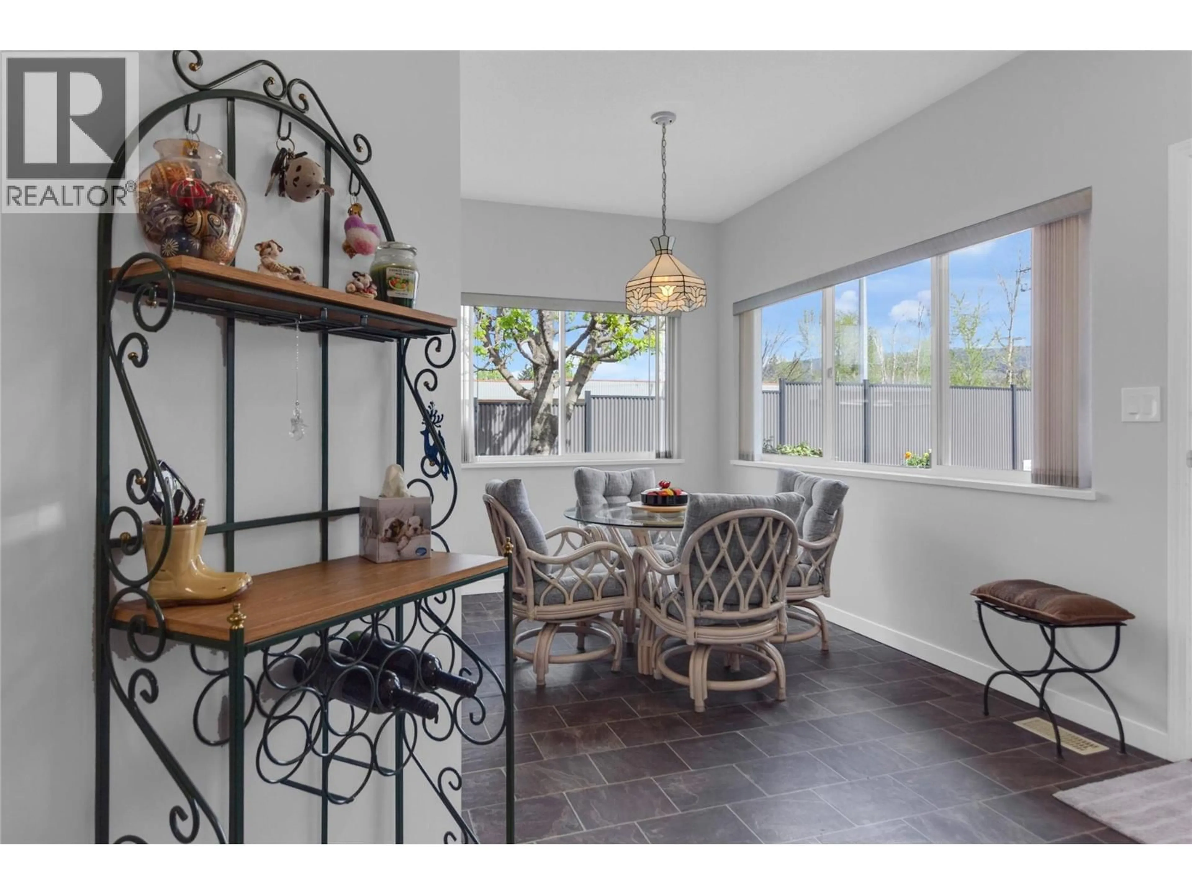 Dining room, ceramic/tile floor for 8 - 4740 20 STREET, Vernon British Columbia V1T9J4