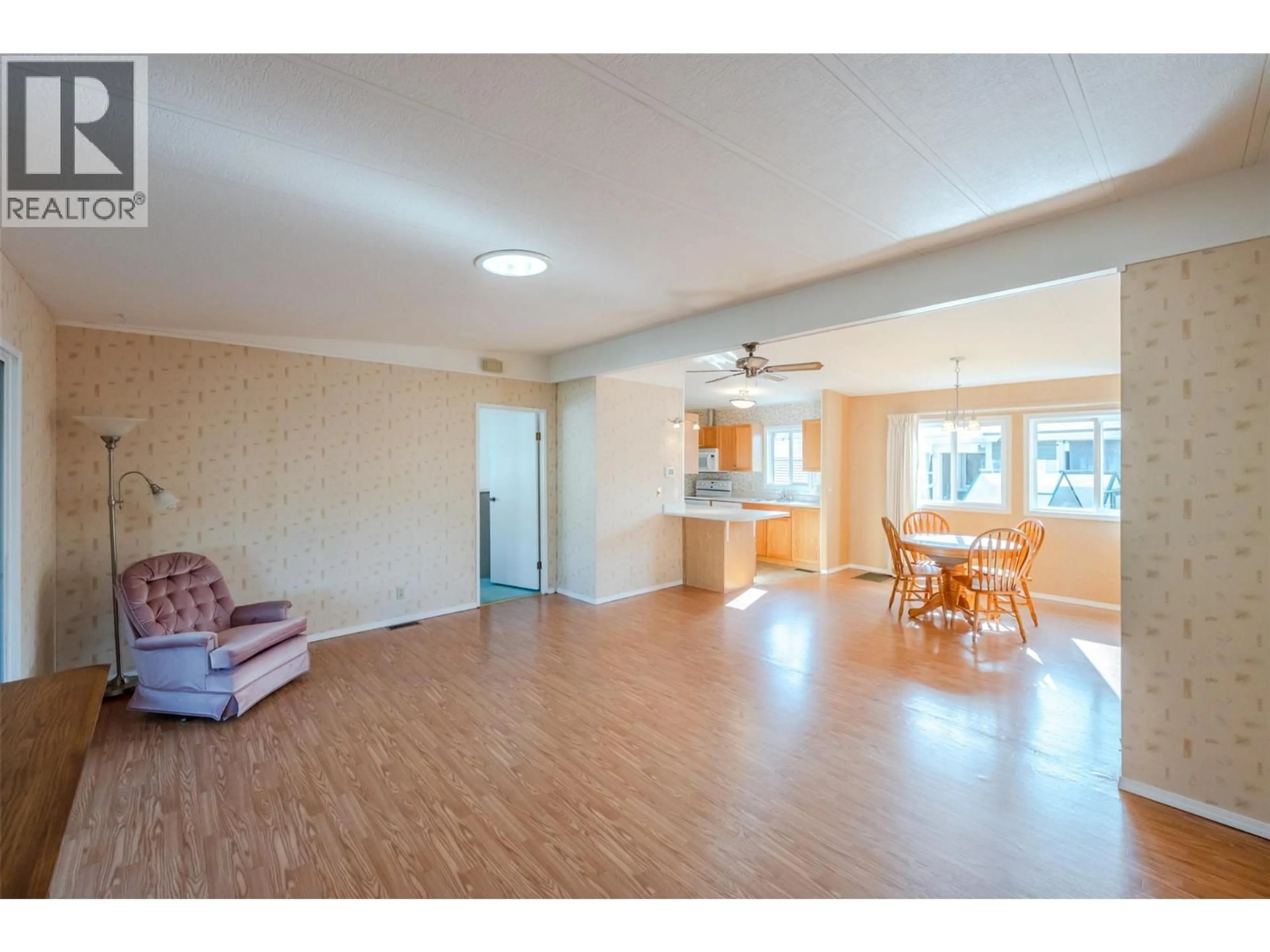 A pic of a room for 612 - 3105 SOUTH MAIN STREET, Penticton British Columbia V2A7H1