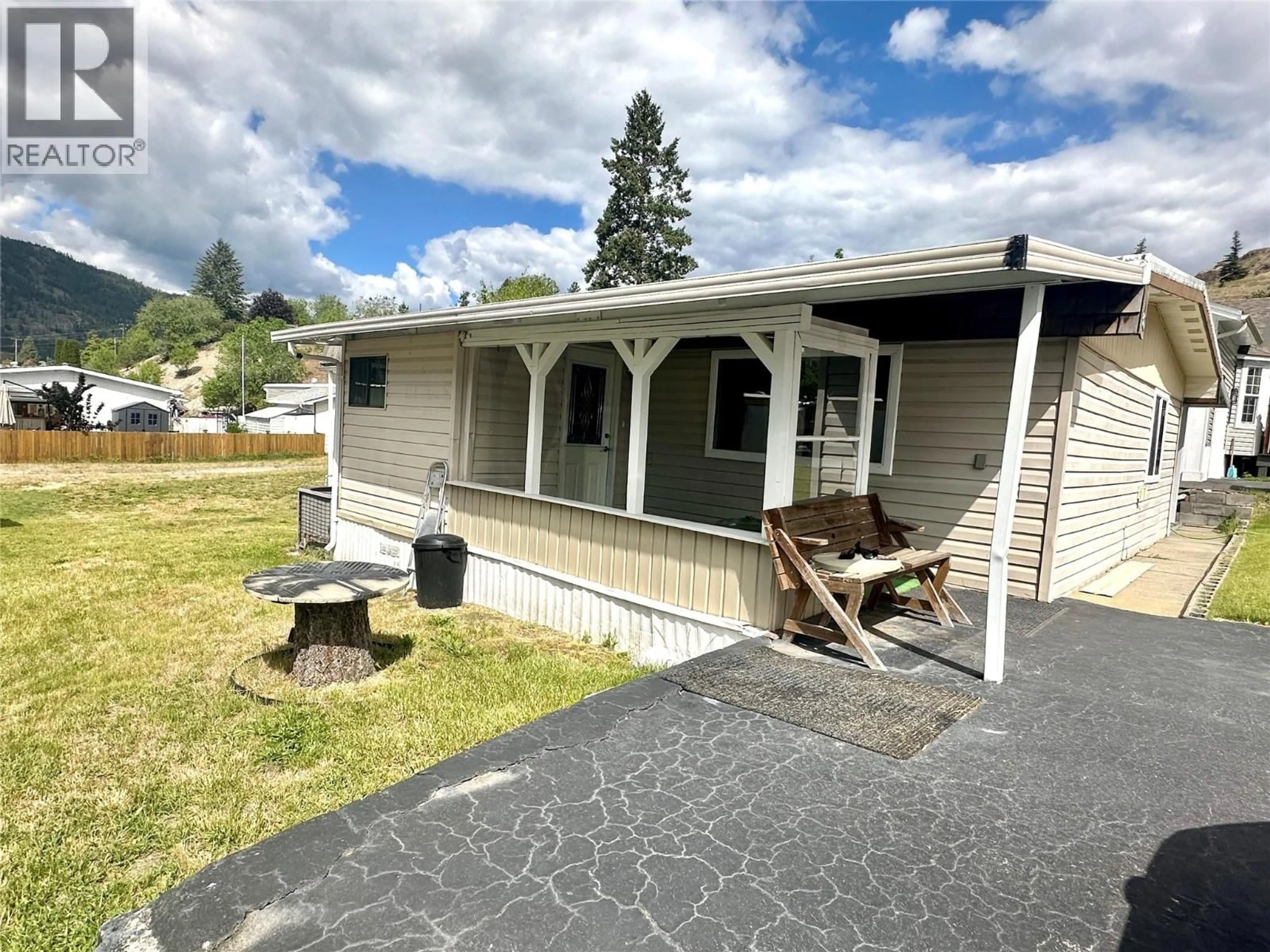 Home with vinyl exterior material, unknown for D30 - 4505 MCLEAN CREEK ROAD, Kaleden British Columbia V0H1R1