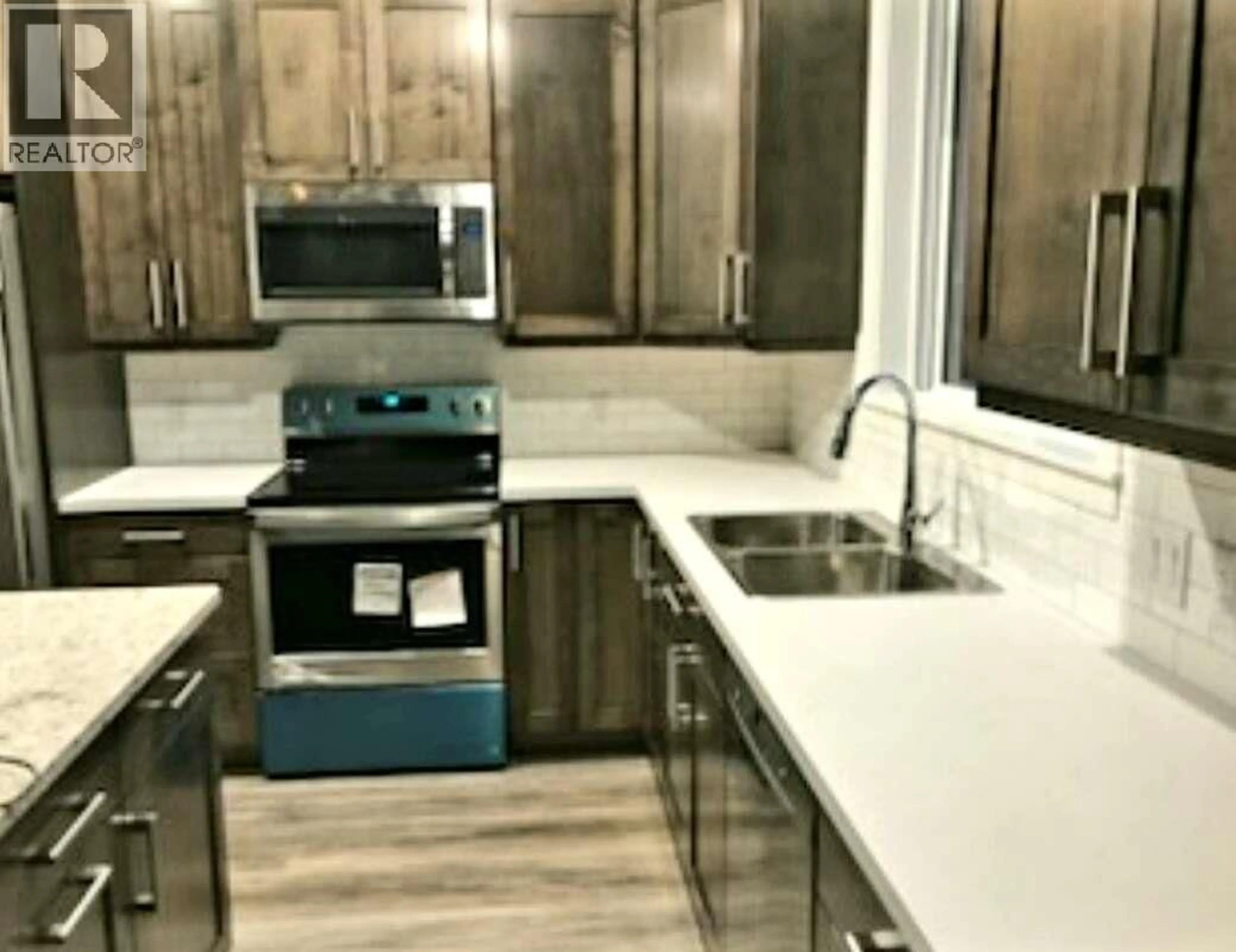 Open concept kitchen, unknown for 2081 14 AVENUE SOUTHEAST, Salmon Arm British Columbia V1E2N2