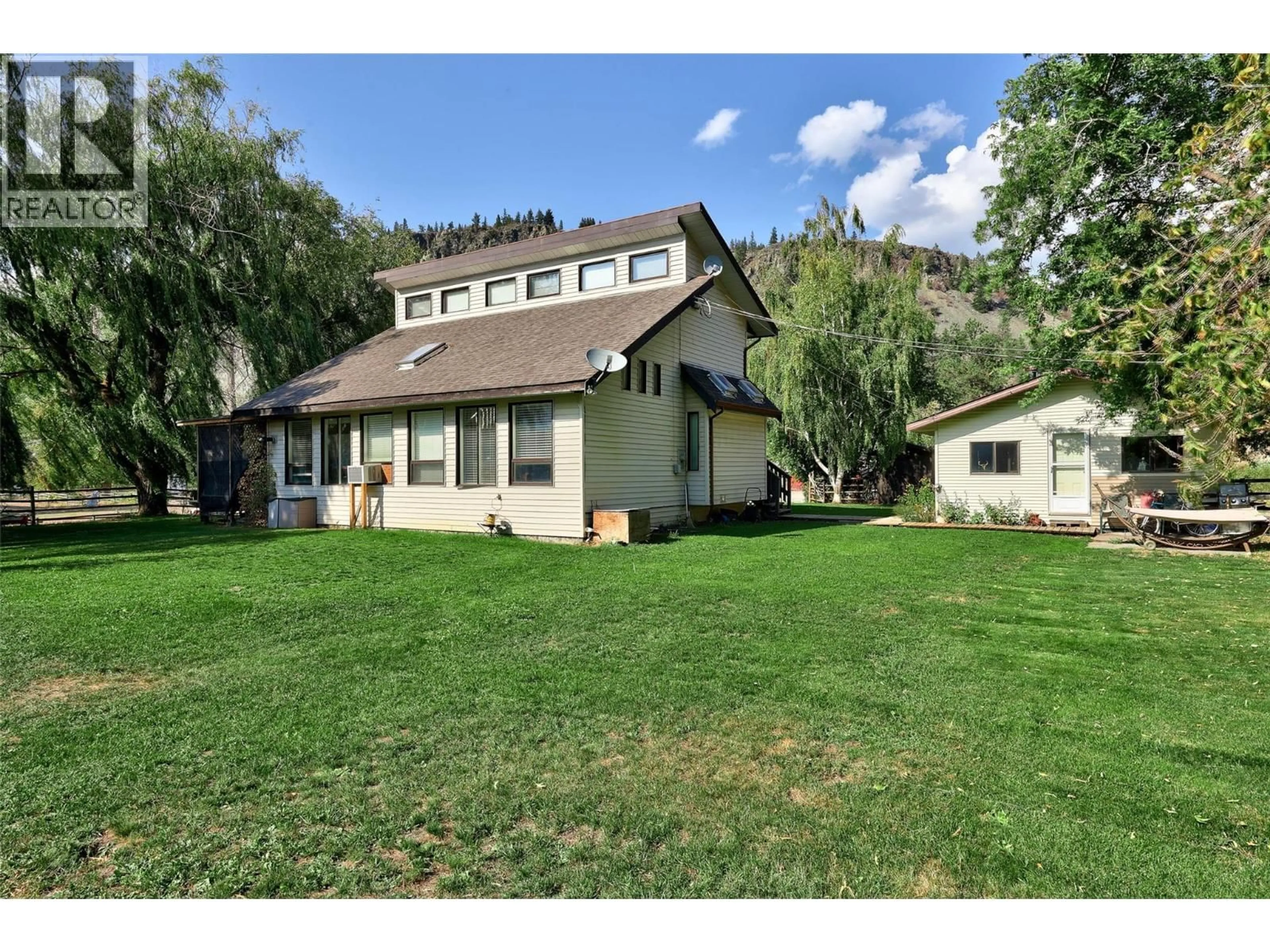 A pic from outside/outdoor area/front of a property/back of a property/a pic from drone, unknown for 1815 NICOLLS ROAD, Merritt British Columbia V1K1N7