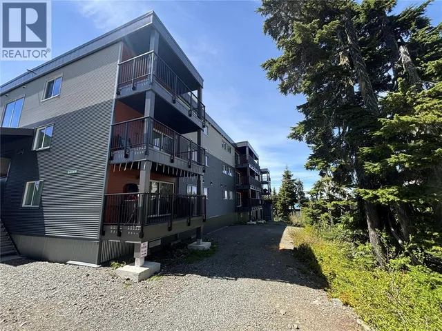 106 - 695 CASTLE CRAG CRESCENT, Courtenay 3