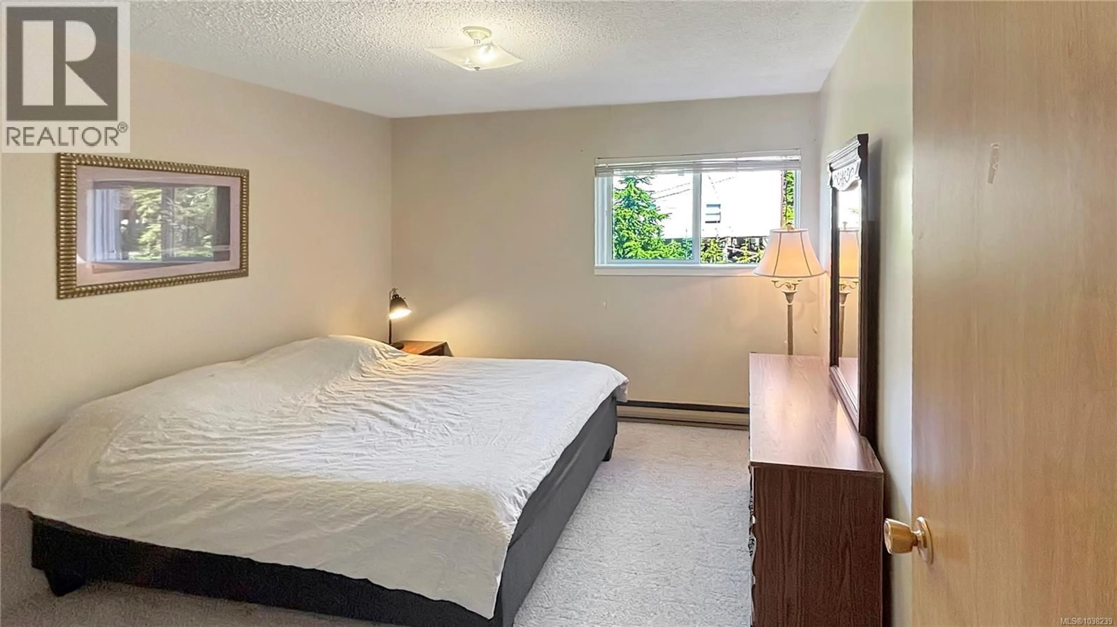 Bedroom with bed, unknown for 106 - 695 CASTLE CRAG CRESCENT, Courtenay British Columbia V9J1L0
