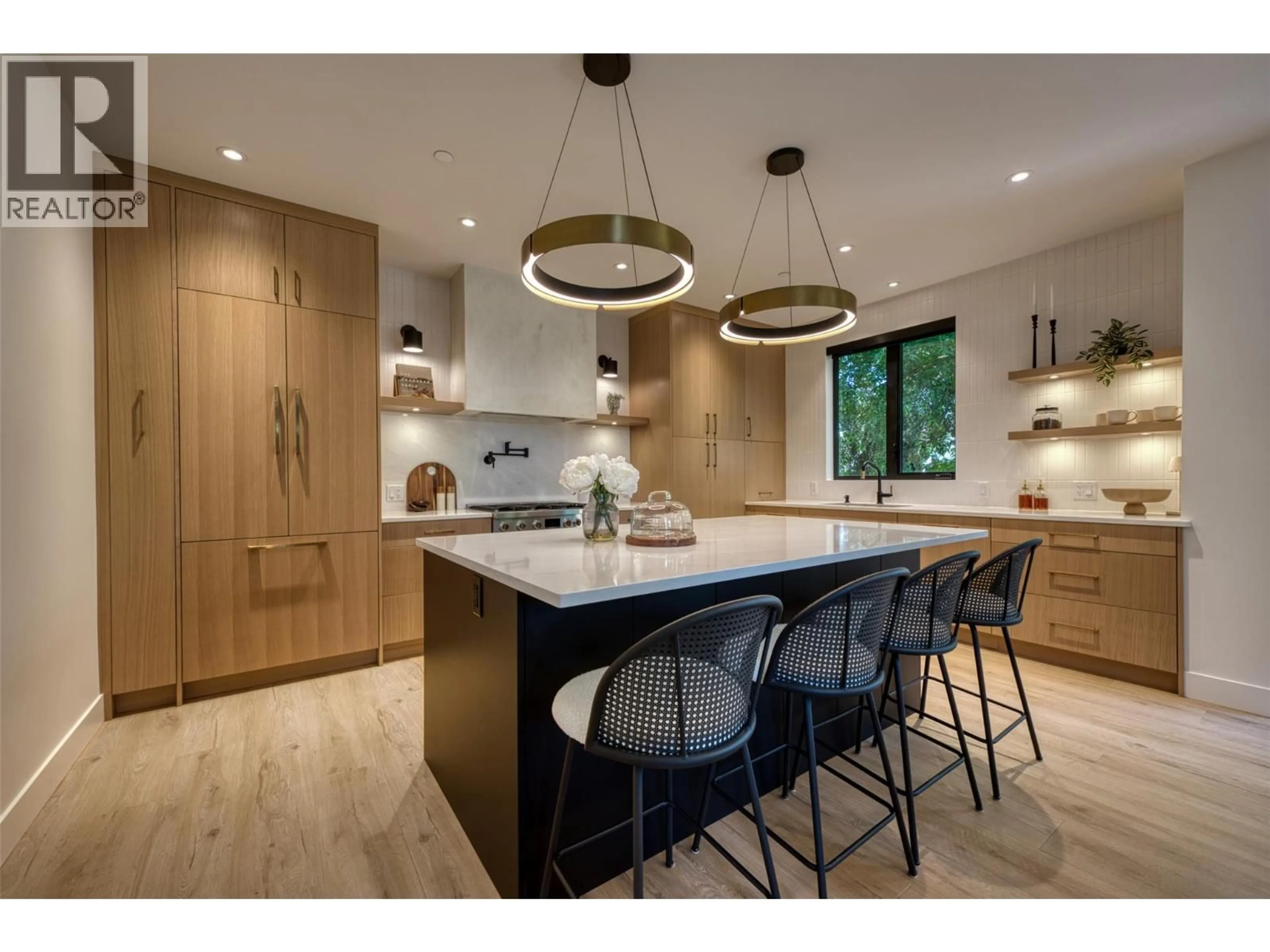 Contemporary kitchen, unknown for 3 - 3010 HOLLAND ROAD, Kelowna British Columbia V1W3P8