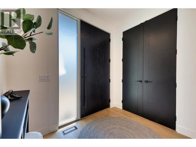 3 - 3010 HOLLAND ROAD, Kelowna 2