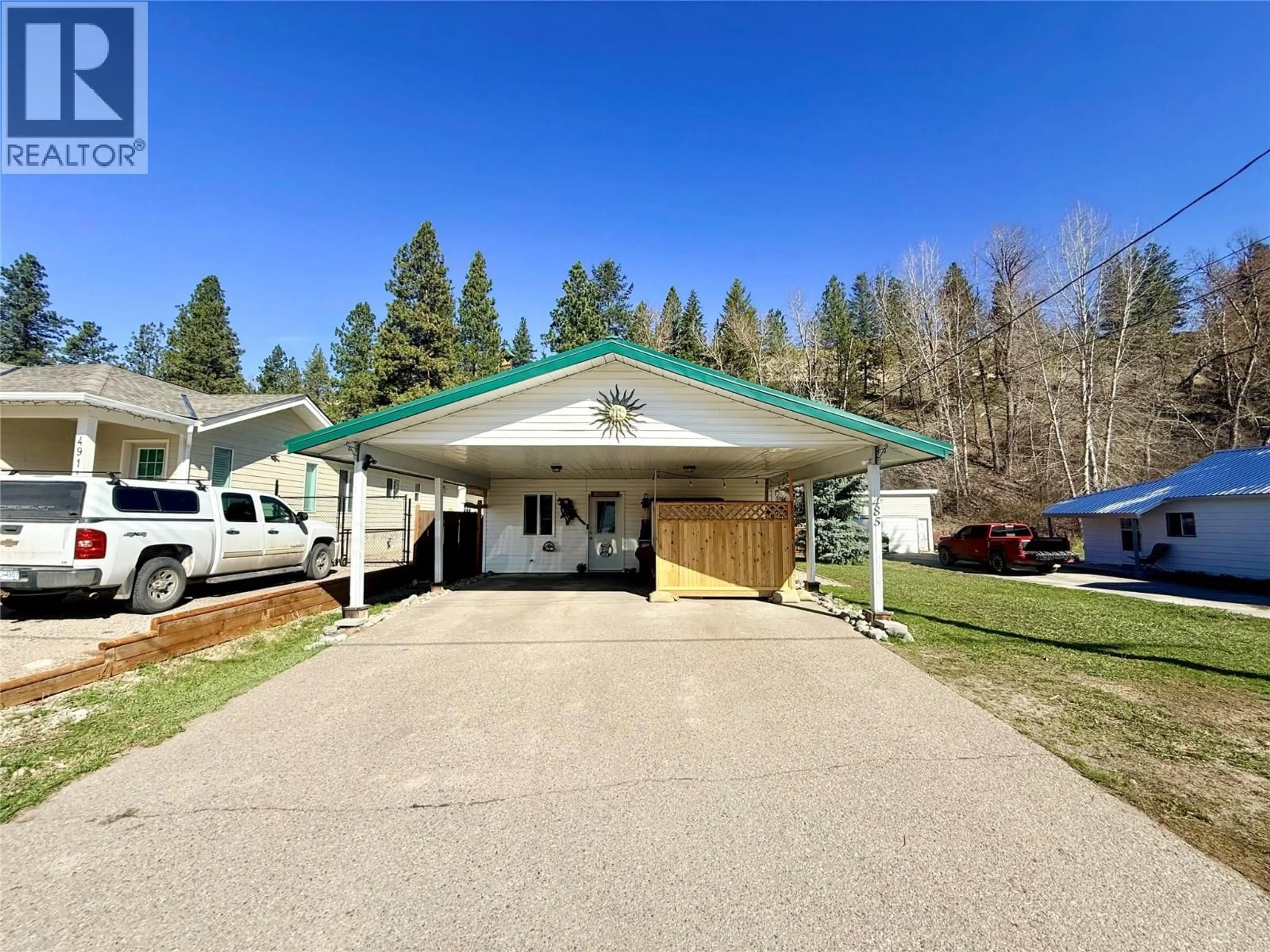 Indoor garage for 485 AUBURN CRESCENT, Princeton British Columbia V0X1W0