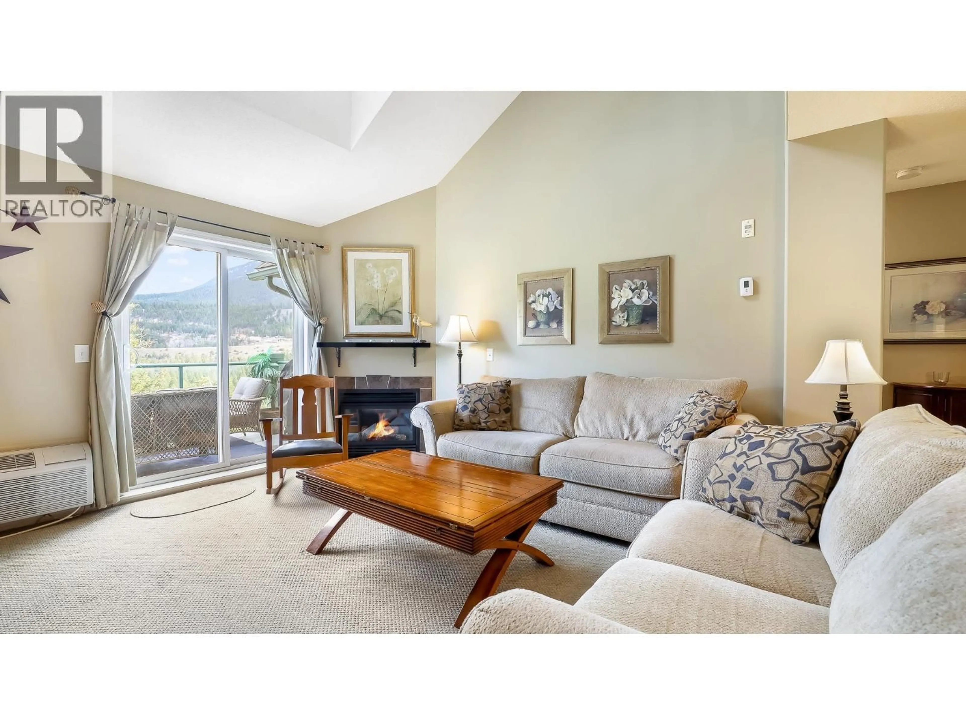 Living room with furniture, unknown for 314 - 4765 FORSTERS LANDING ROAD, Radium Hot Springs British Columbia V0A1M0