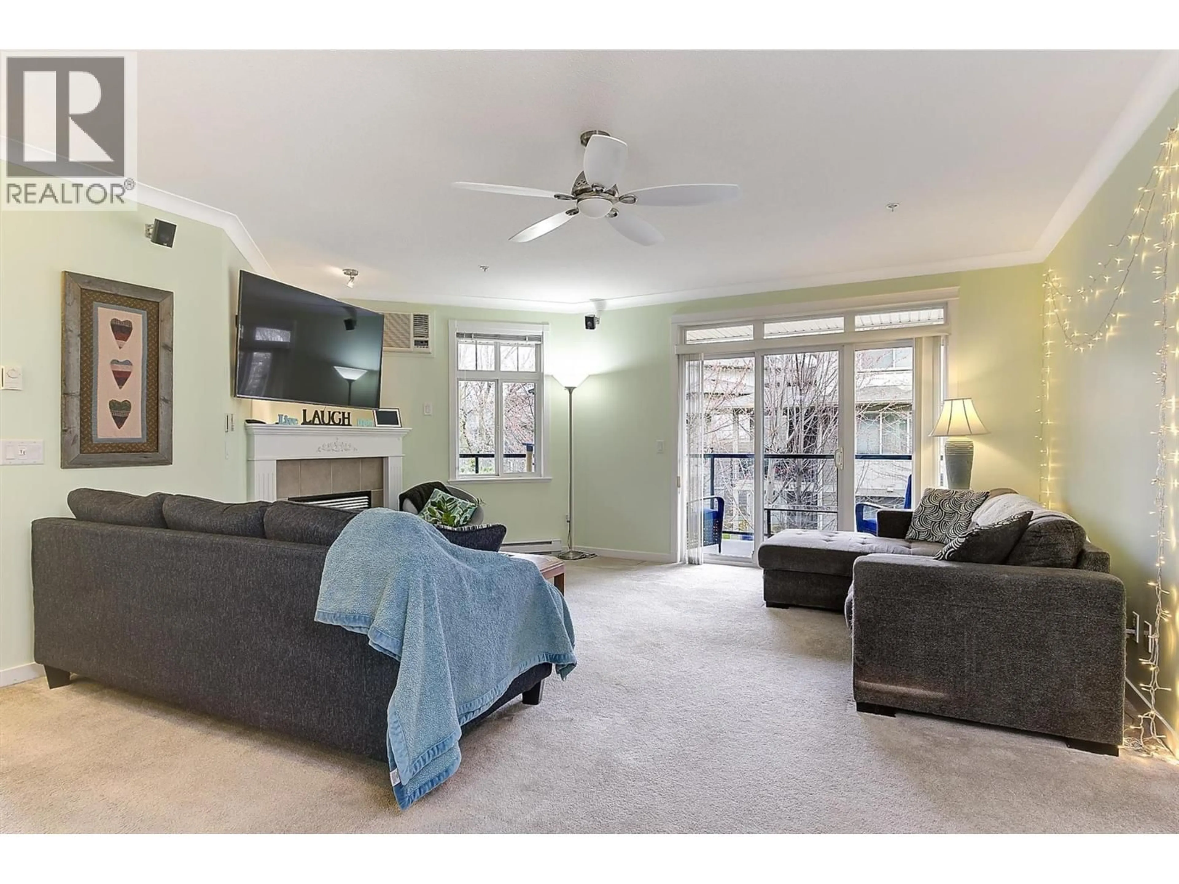 Living room with furniture, unknown for 206 - 307 WHITMAN ROAD, Kelowna British Columbia V1V2P3