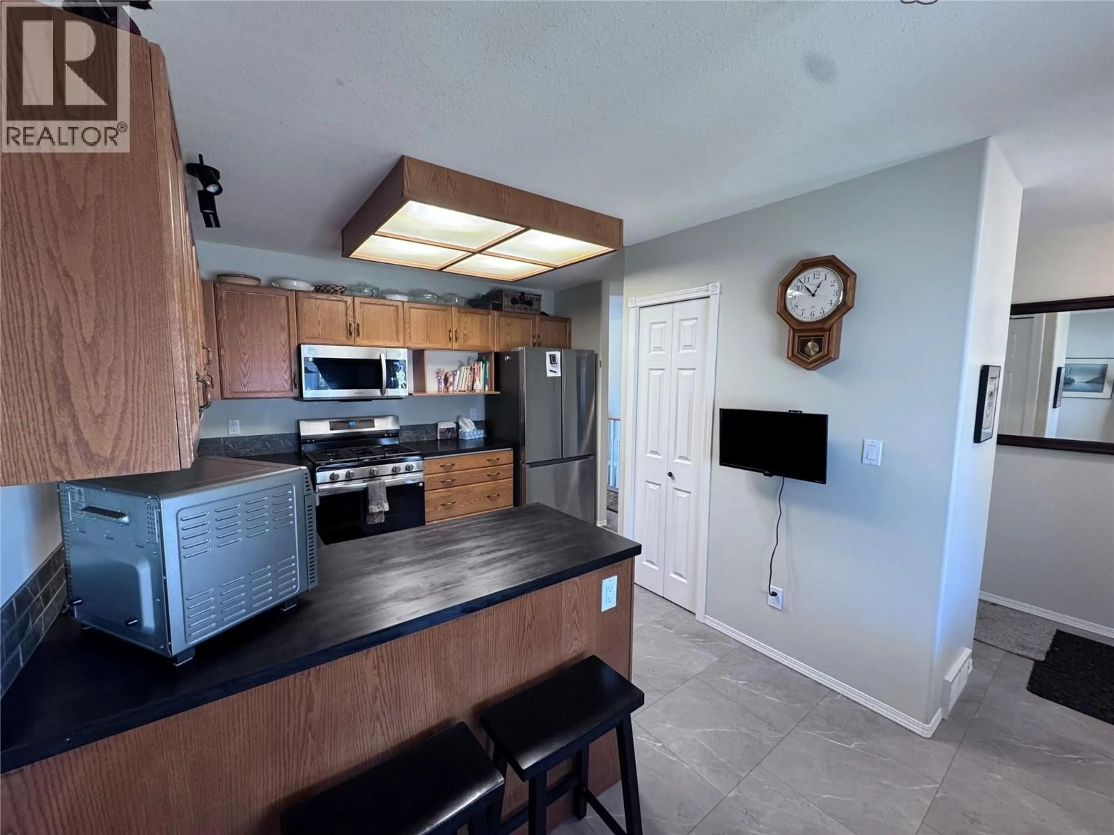 Open concept kitchen, unknown for 15 - 2375 1ST STREET, Cranbrook British Columbia V1C6J7