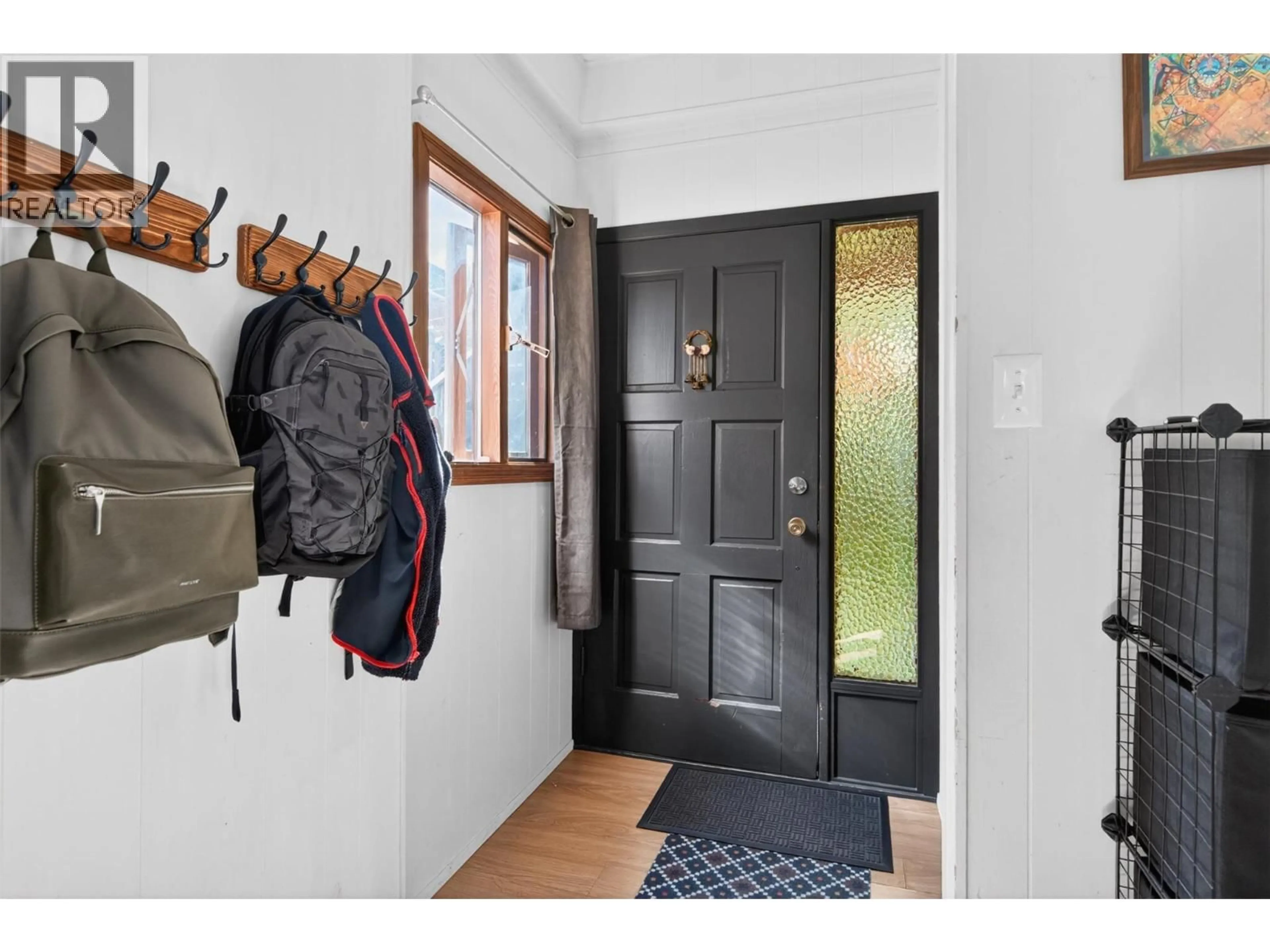 Indoor entryway for 117 HIGH STREET, Nelson British Columbia V1L3Z5