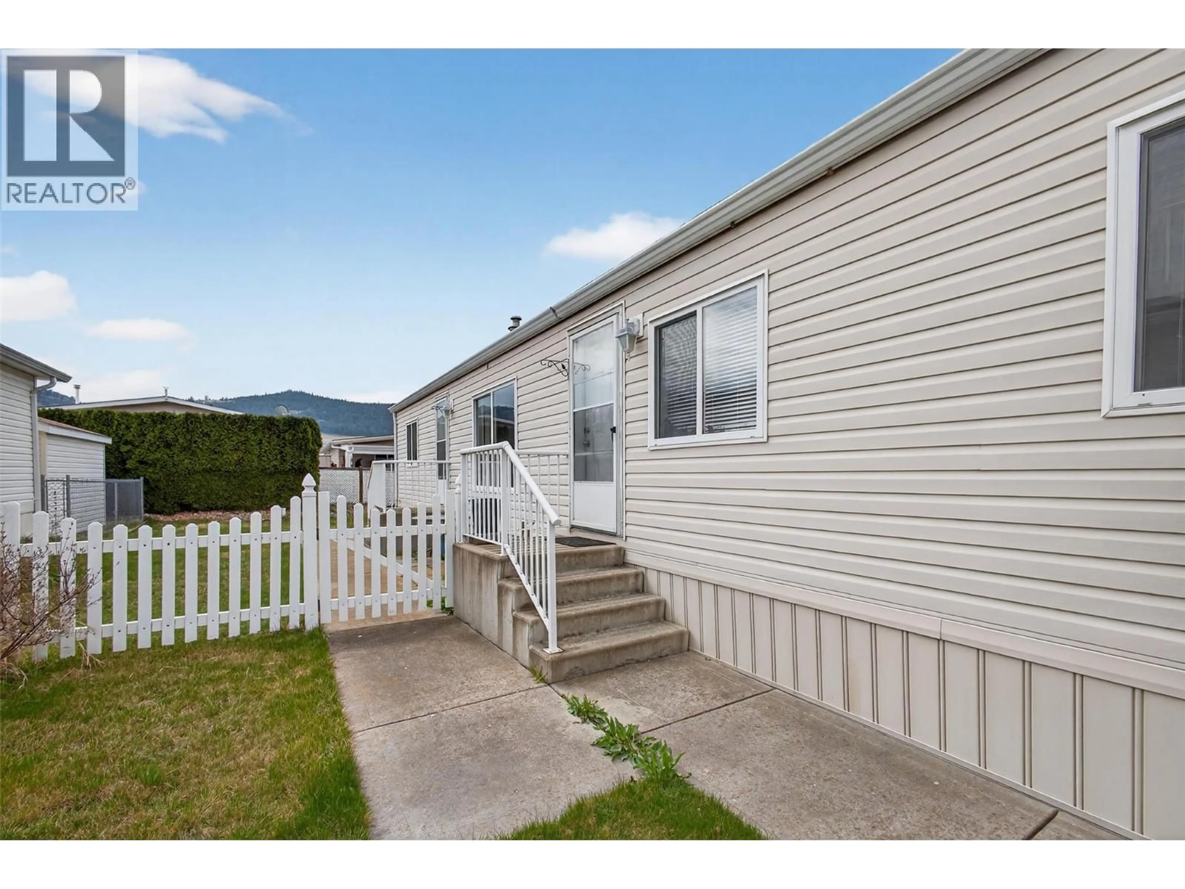 Home with vinyl exterior material, unknown for 29 - 6688 TRONSON ROAD, Vernon British Columbia V1H1R9