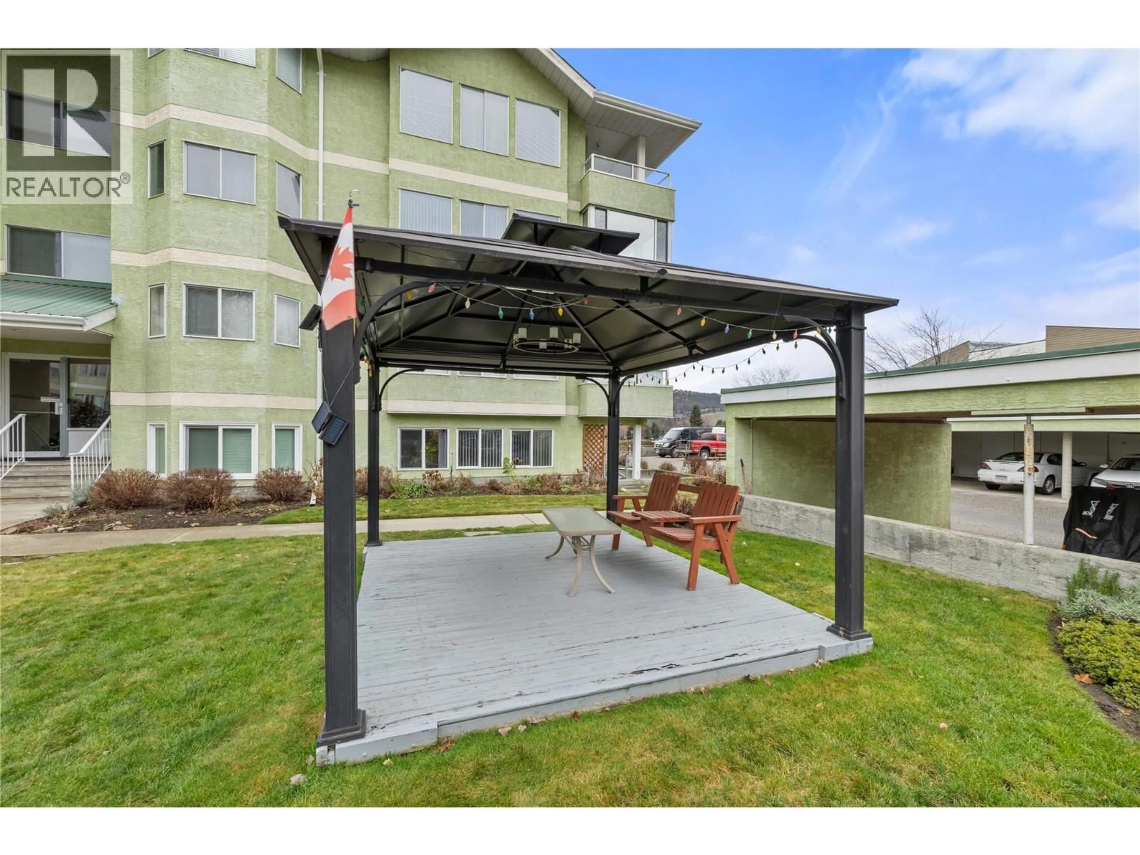 Patio, building for 201 - 780 HOUGHTON ROAD, Kelowna British Columbia V1X5G7