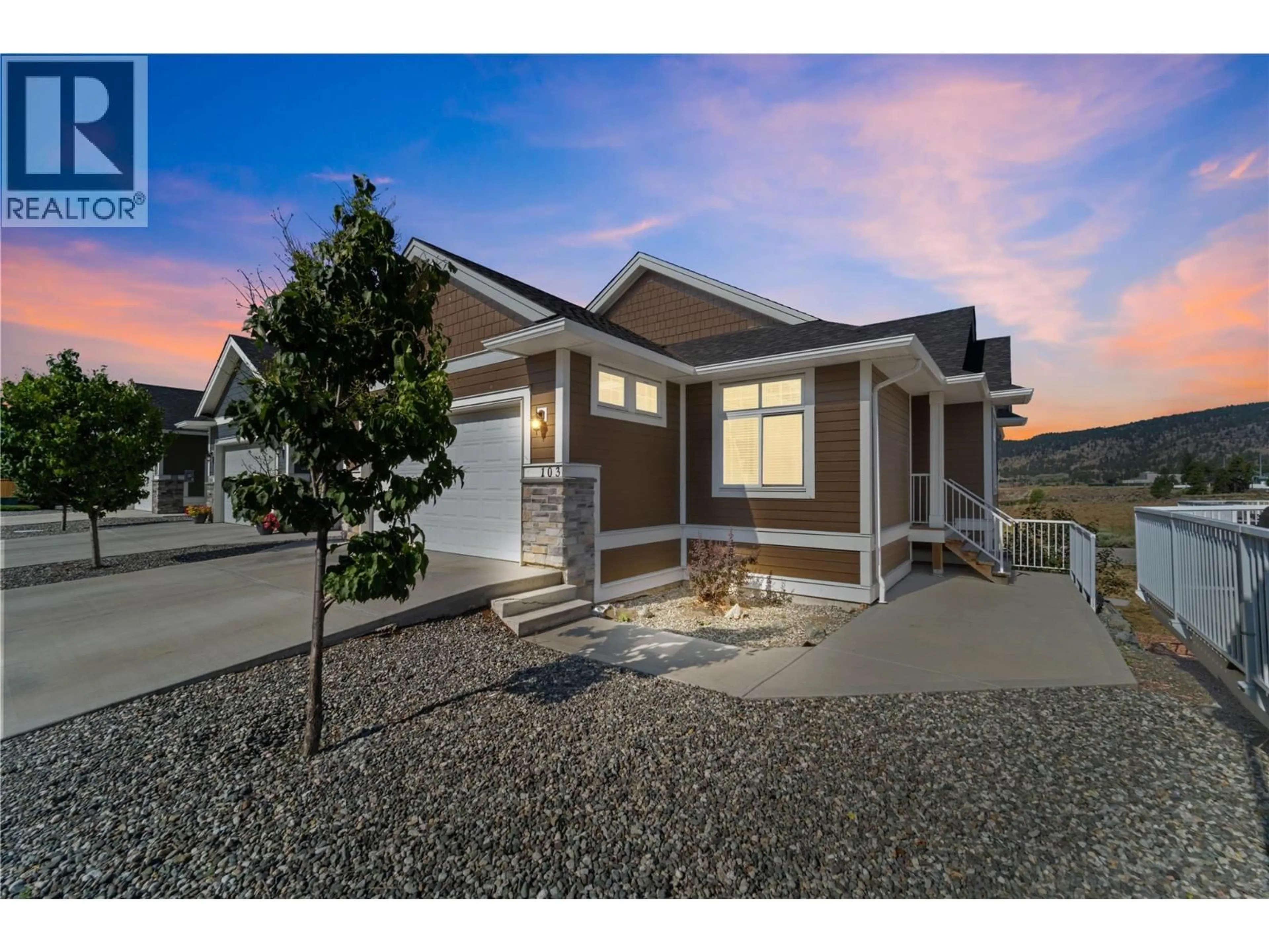 Home with vinyl exterior material, unknown for 103 - 2514 SPRING BANK AVENUE, Merritt British Columbia V1K0B1