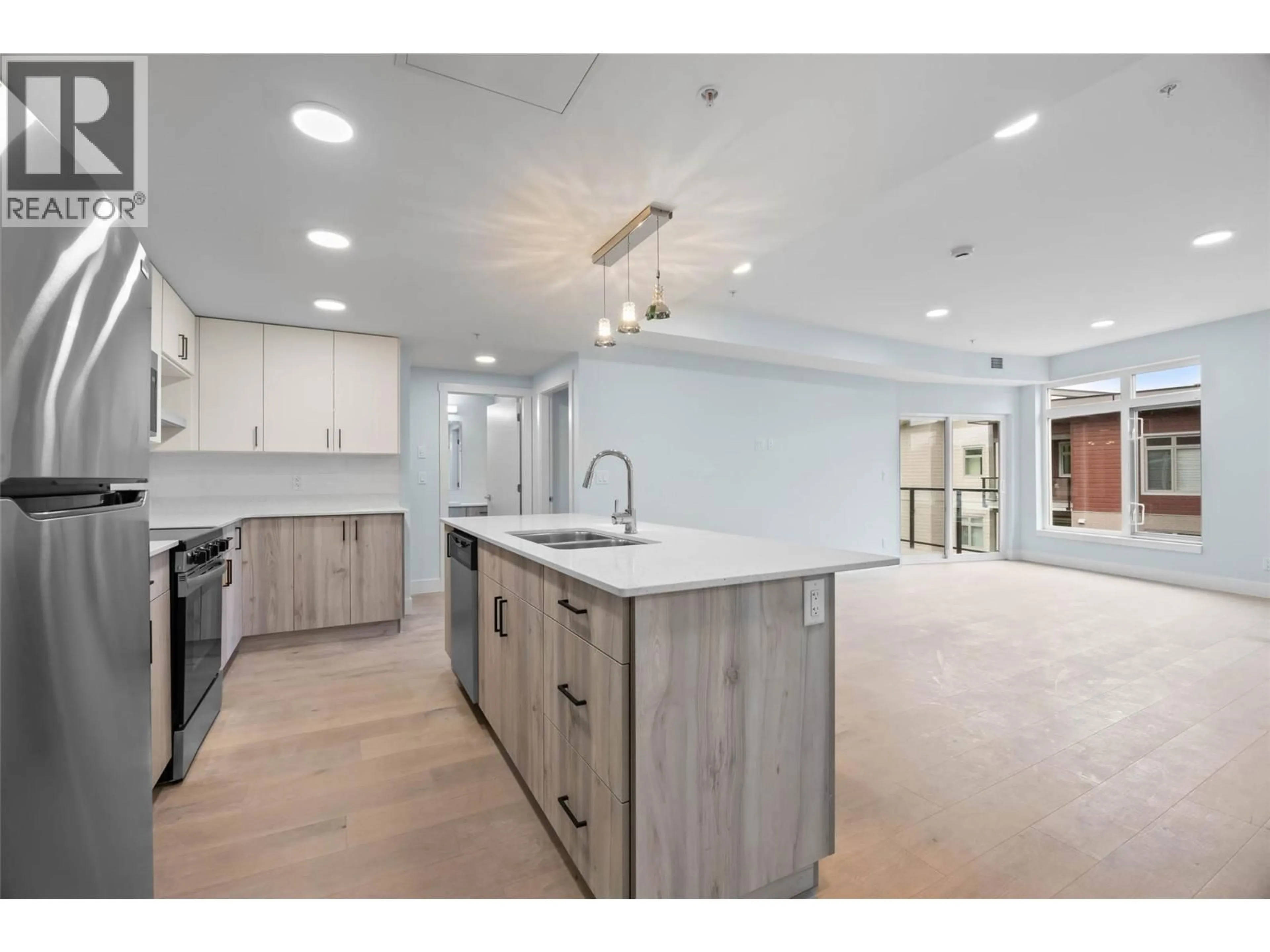 Open concept kitchen, unknown for 507 - 207 ROYAL AVENUE, Kamloops British Columbia V2H1T7