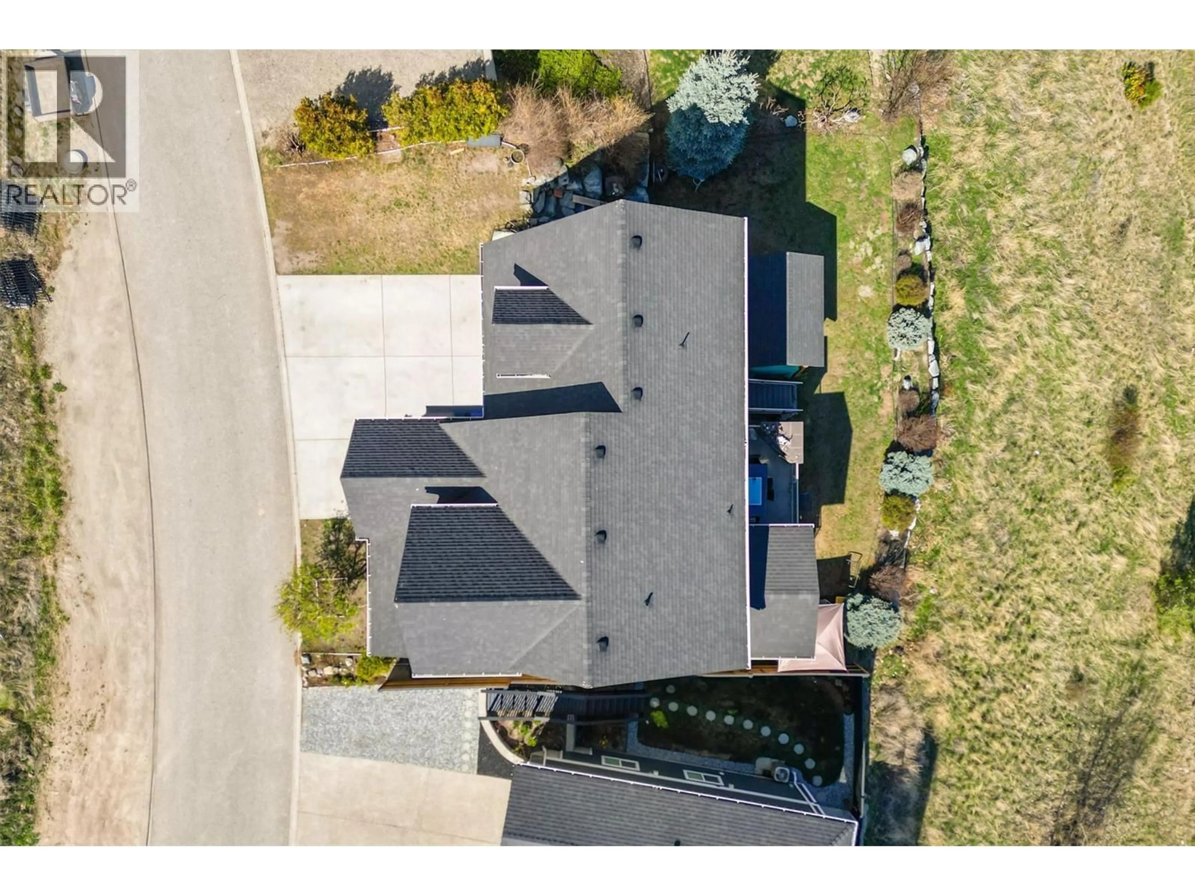 A pic from outside/outdoor area/front of a property/back of a property/a pic from drone, street for 2957 ENSIGN LANE, West Kelowna British Columbia V4T2Z4