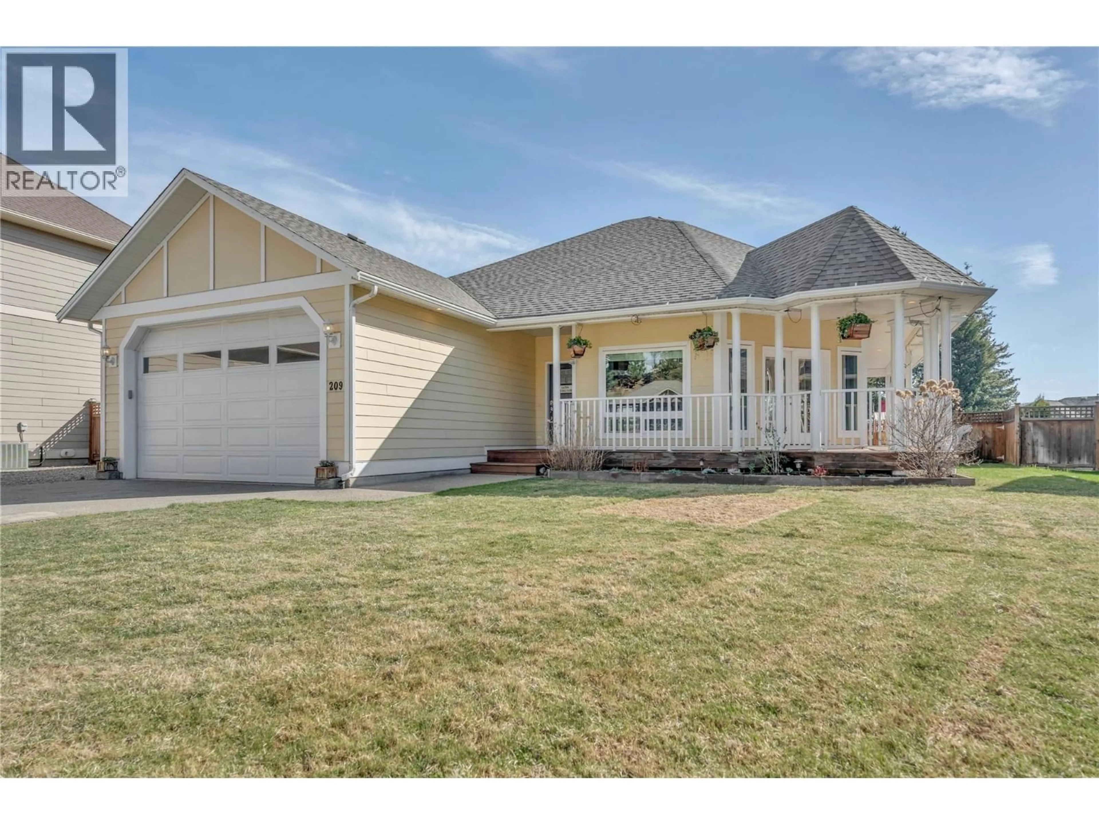 Home with vinyl exterior material, street for 209 WESTRIDGE COURT, Princeton British Columbia V0X1W0