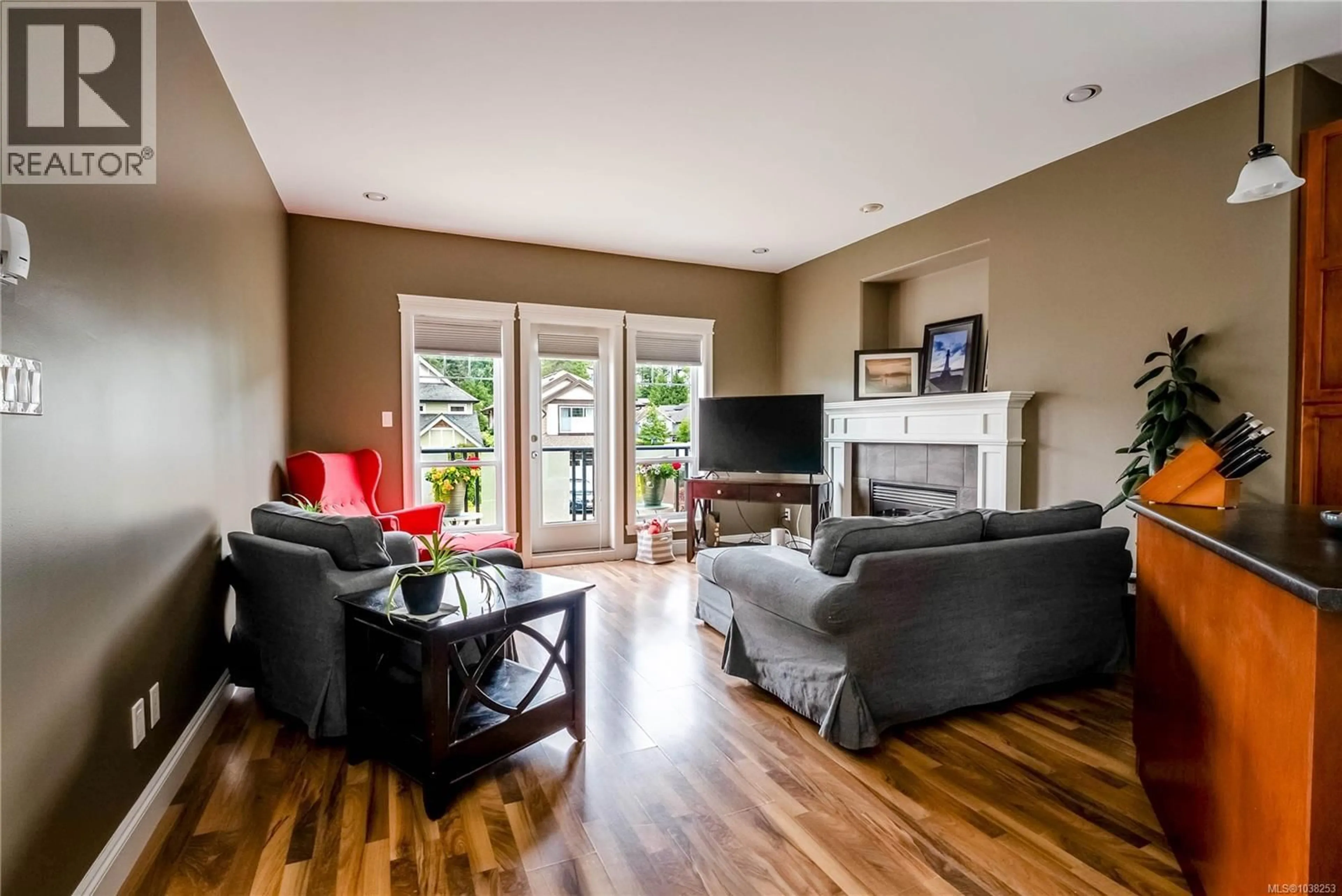 Living room with furniture, unknown for 919 FIREHALL CREEK ROAD, Langford British Columbia V9C0A2