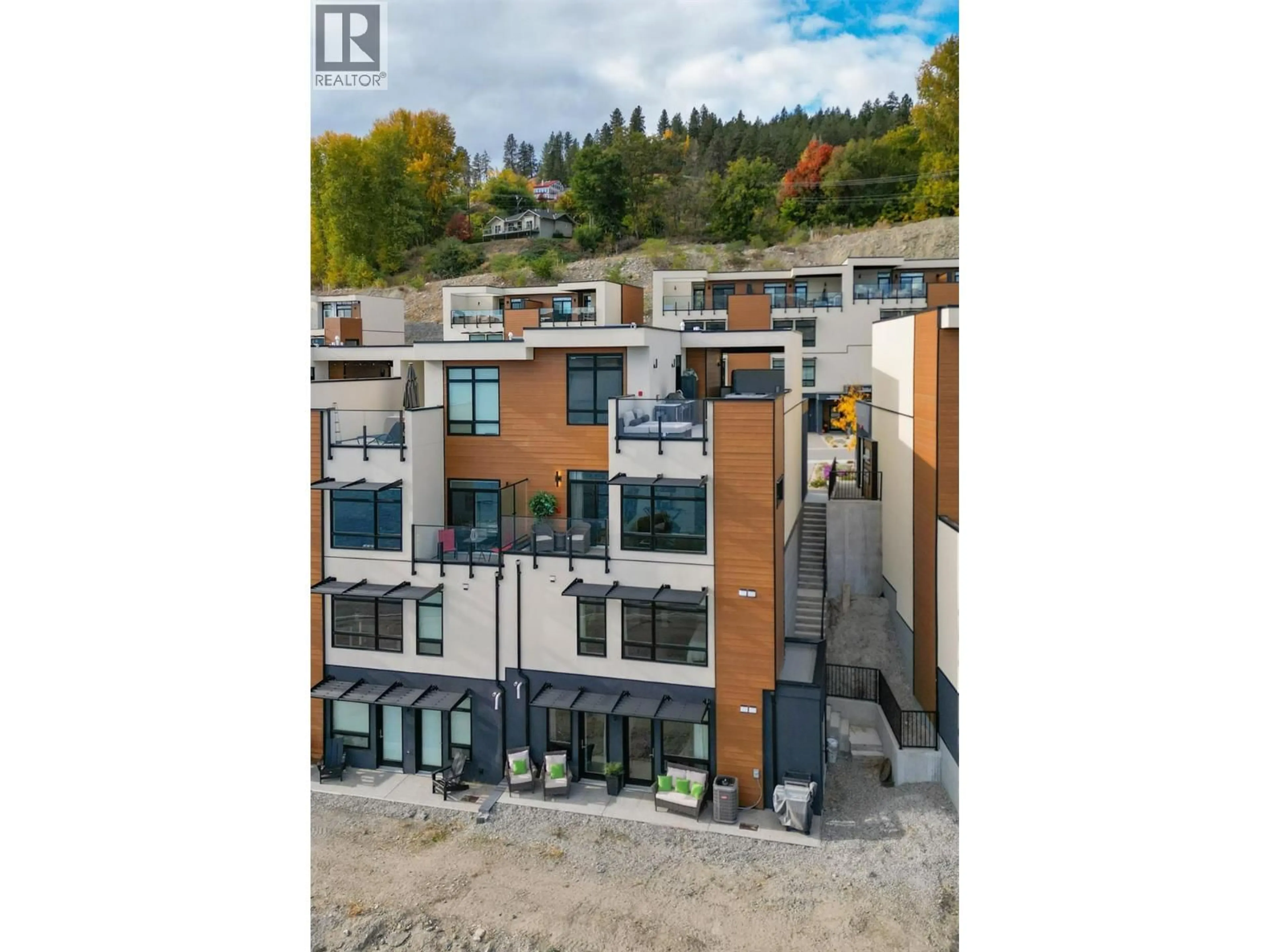 A pic from outside/outdoor area/front of a property/back of a property/a pic from drone, street for 5991 PRINCESS STREET, Peachland British Columbia V0H1X7