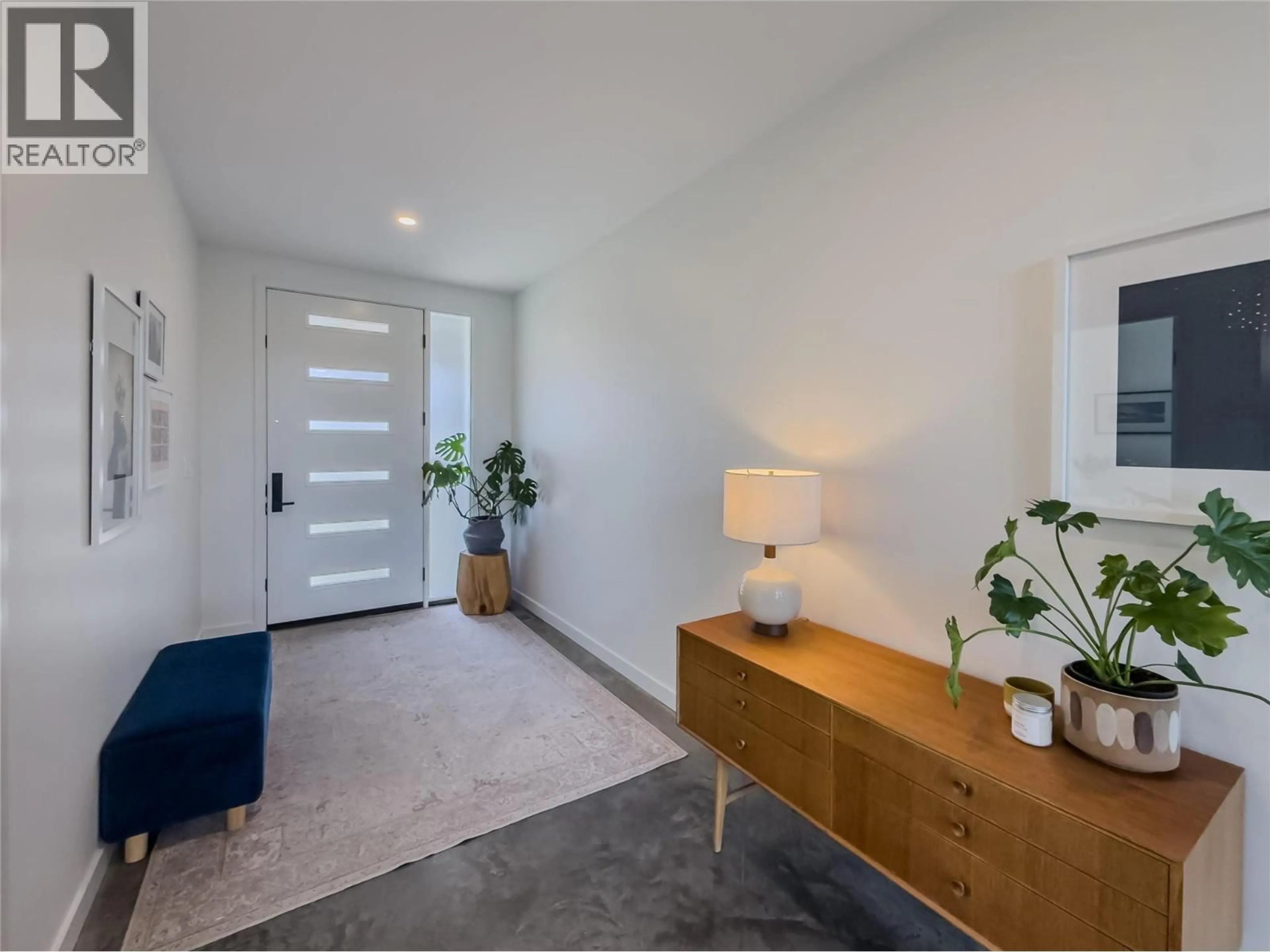 Indoor entryway for 1293 PRAIRIE ROSE DRIVE, Kamloops British Columbia V2E0B4