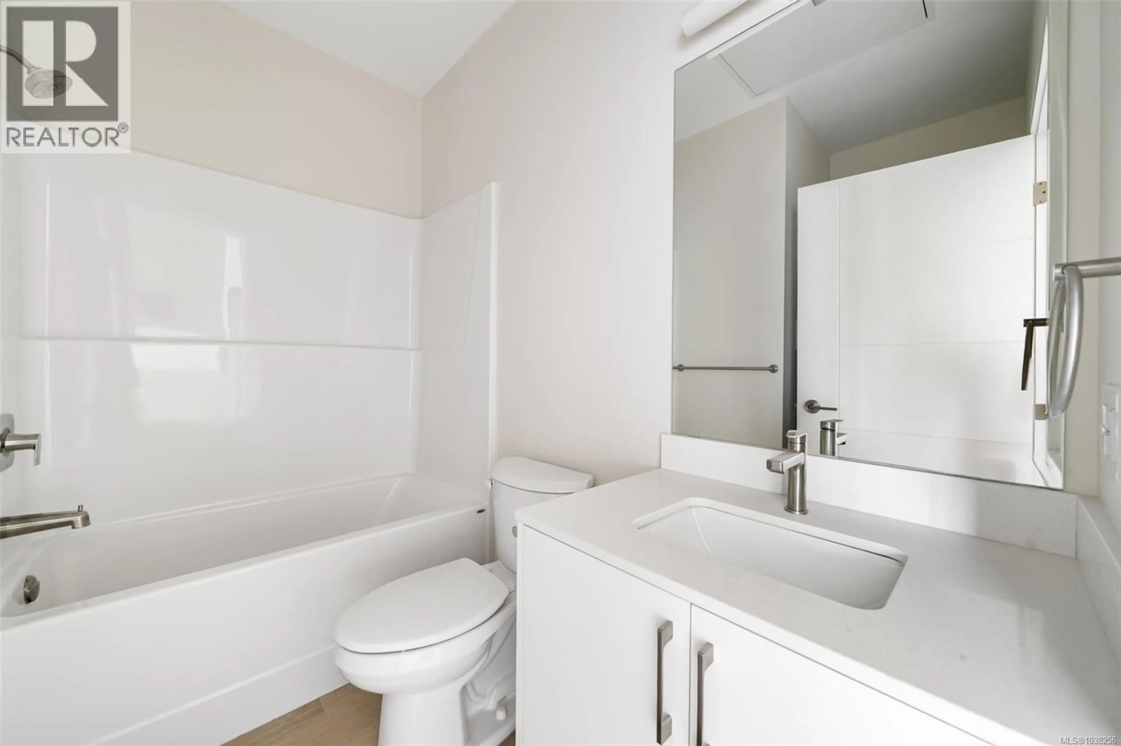 Standard bathroom, unknown for 304 - 777 STATION AVENUE, Langford British Columbia V9B2S1