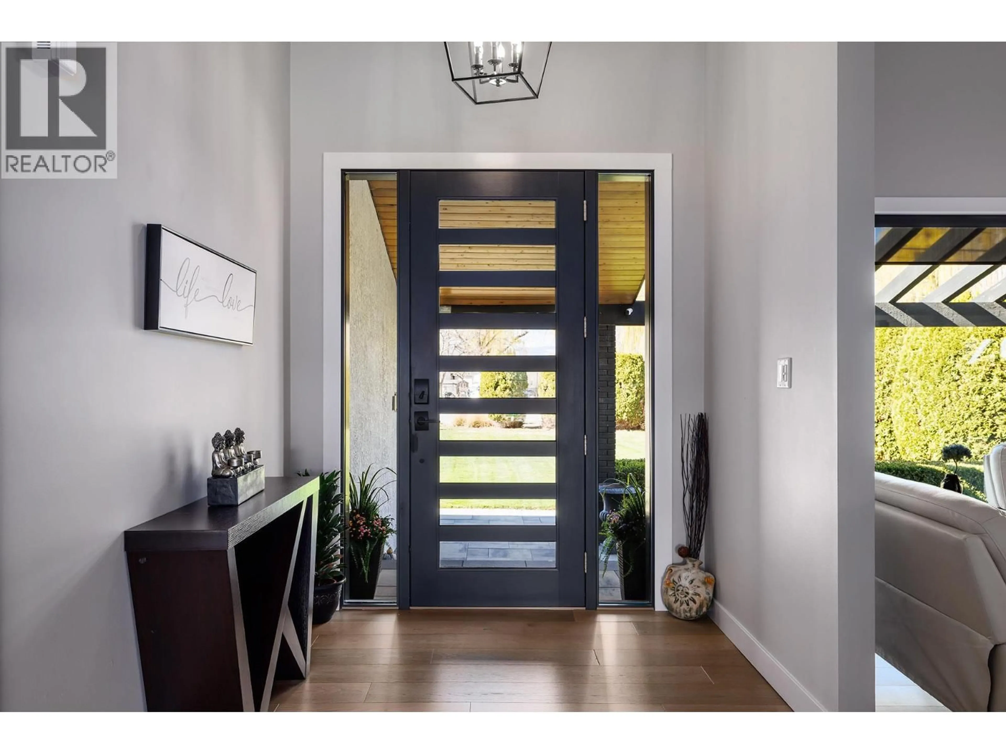 Indoor entryway for 1404 GREEN BAY ROAD, West Kelowna British Columbia V4T2B8